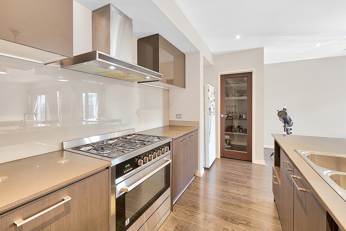 16 Dream Avenue, Clyde North, VIC 3978