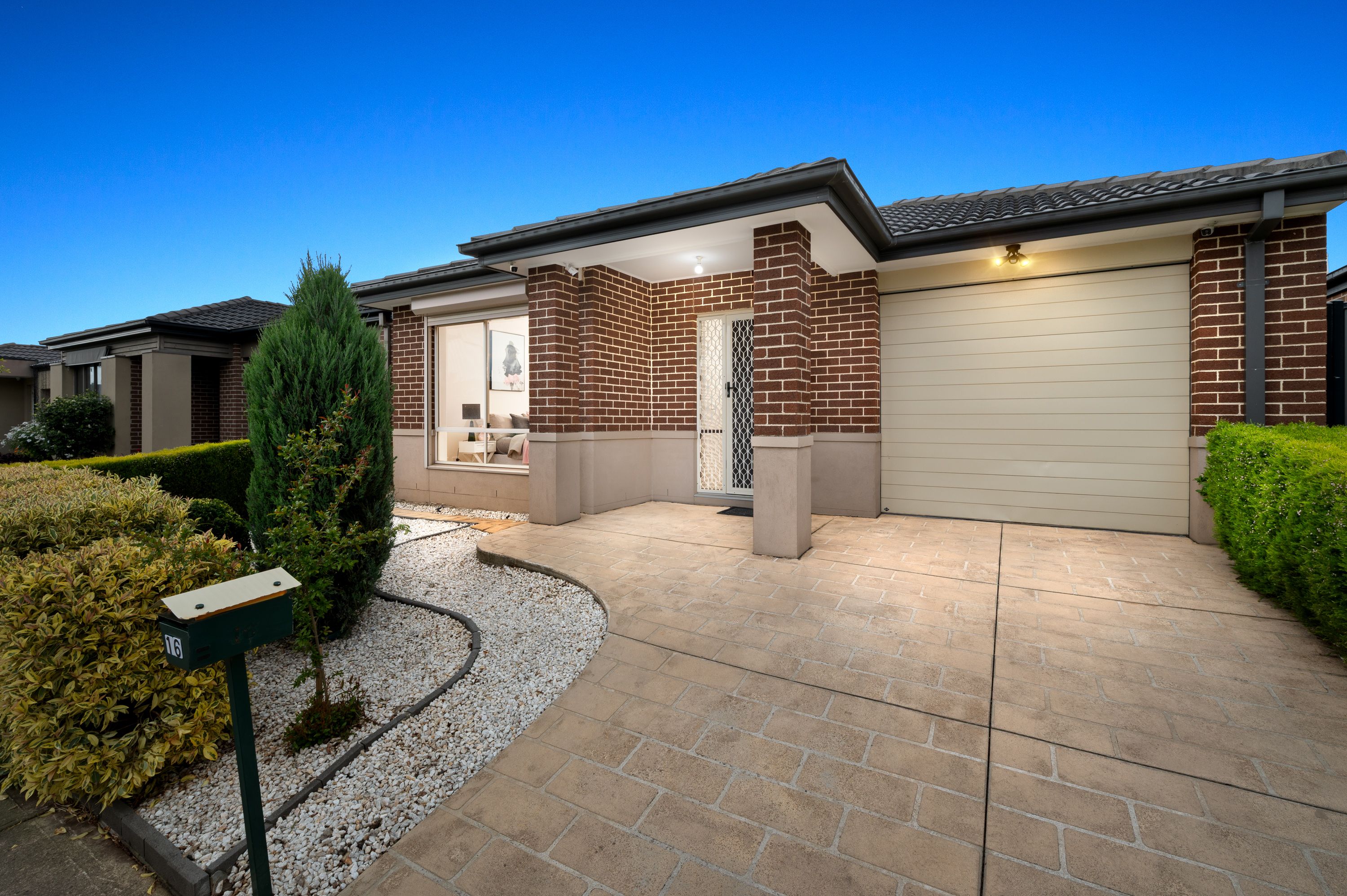 16 Jonesfield Street , Craigieburn VIC 3064