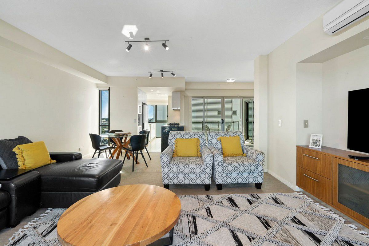 1005/185 Redcliffe Parade — photo 11 of 15