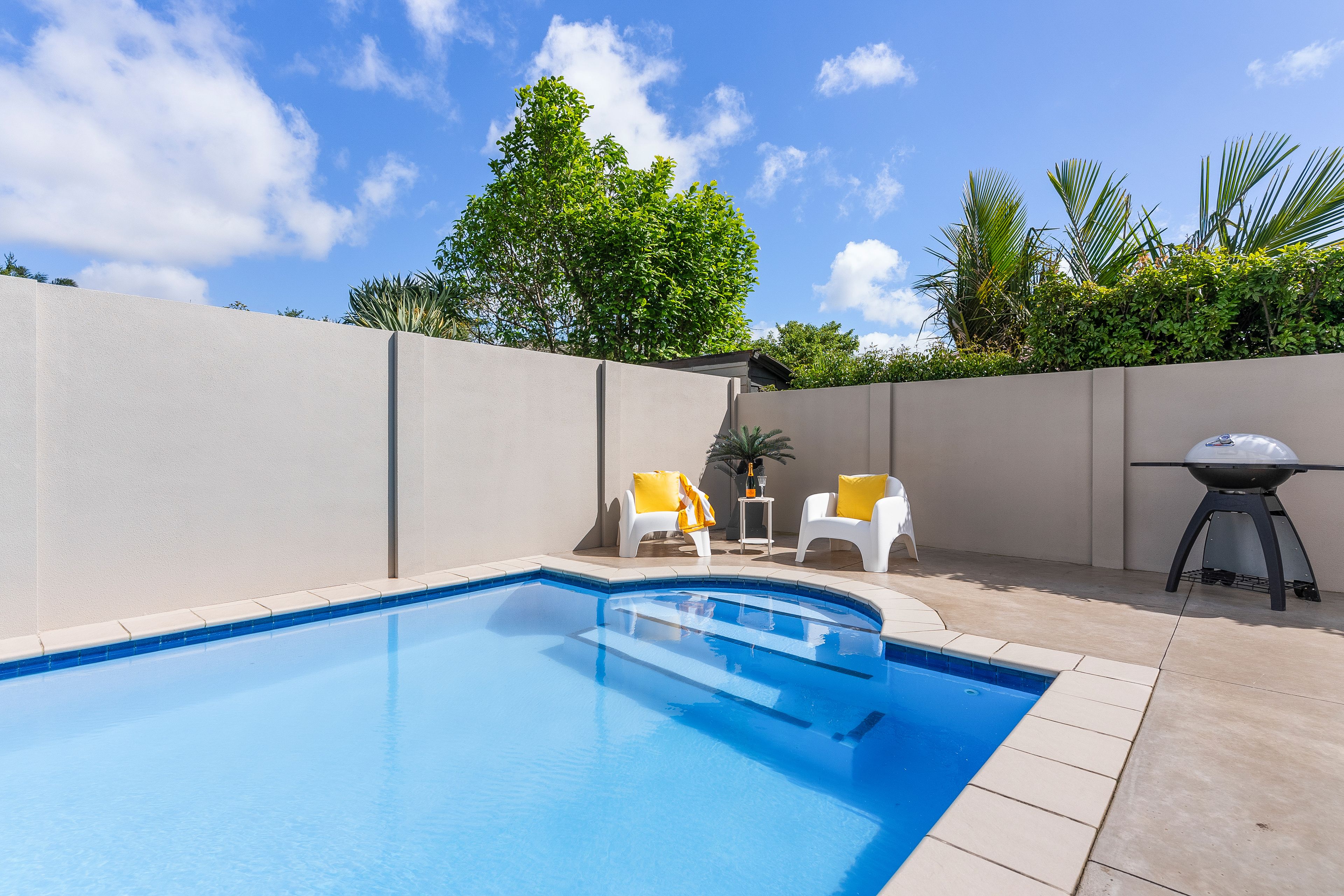 12 Courtneys, West Harbour, Waitakere City