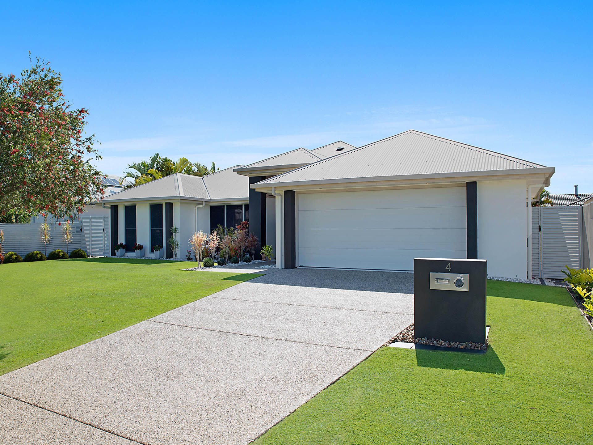 4 Bellanboe Circuit, Pelican Waters QLD 4551