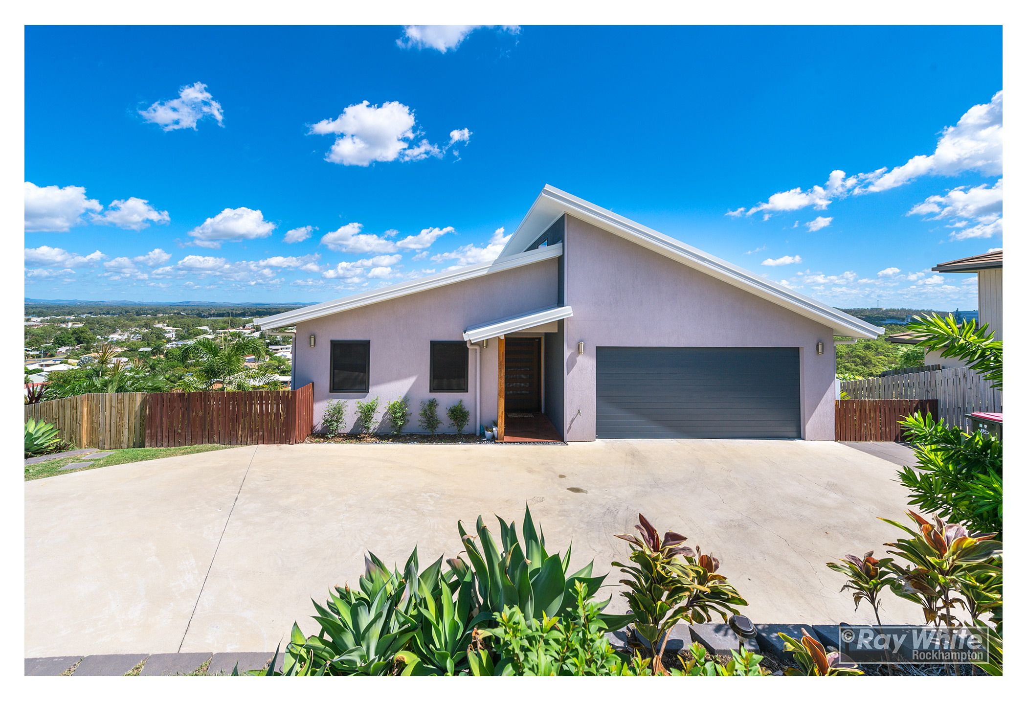 17 Hodda Drive, Kawana, QLD 4701