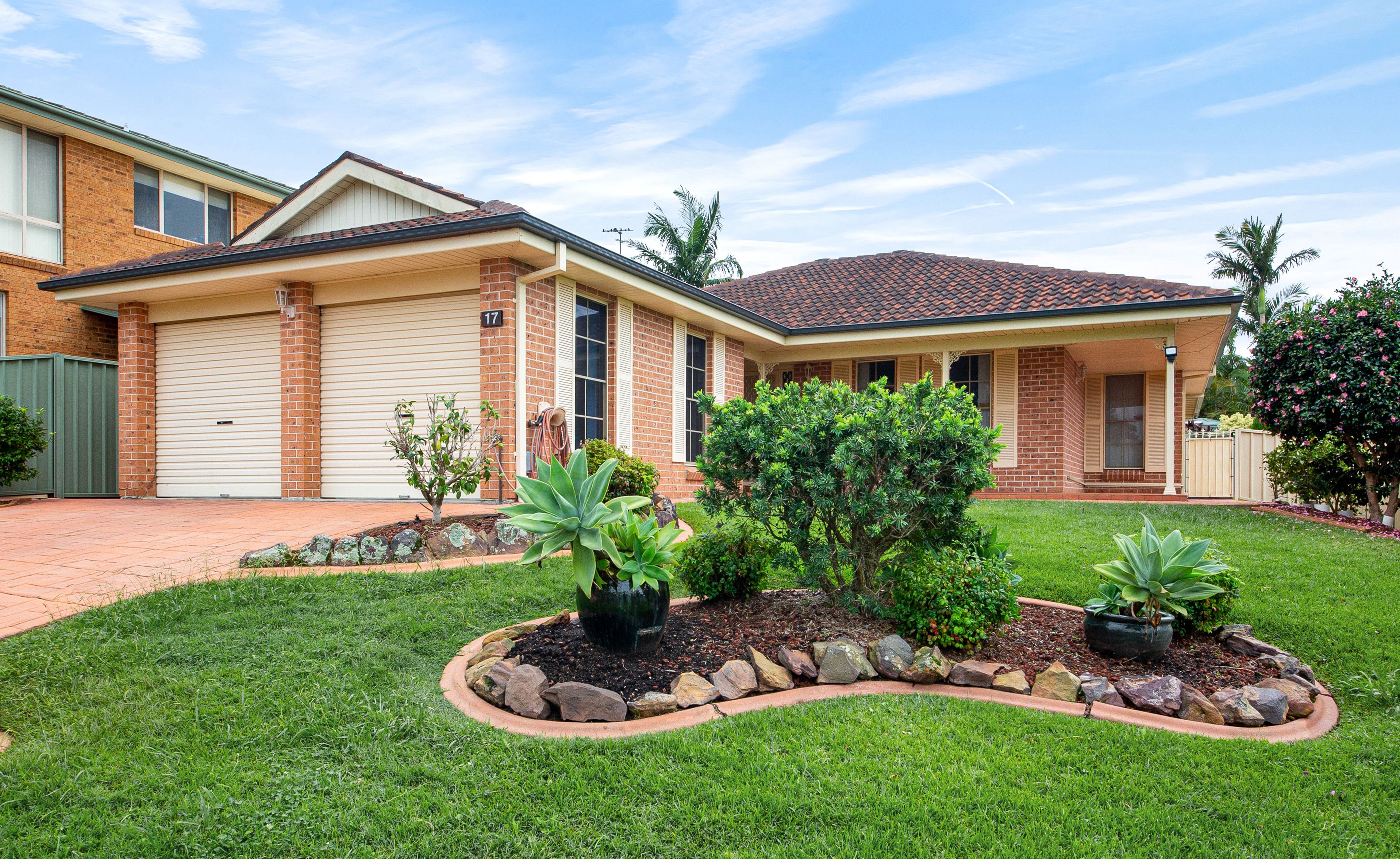 17 Christopher Crescent, Lake Haven NSW 2263