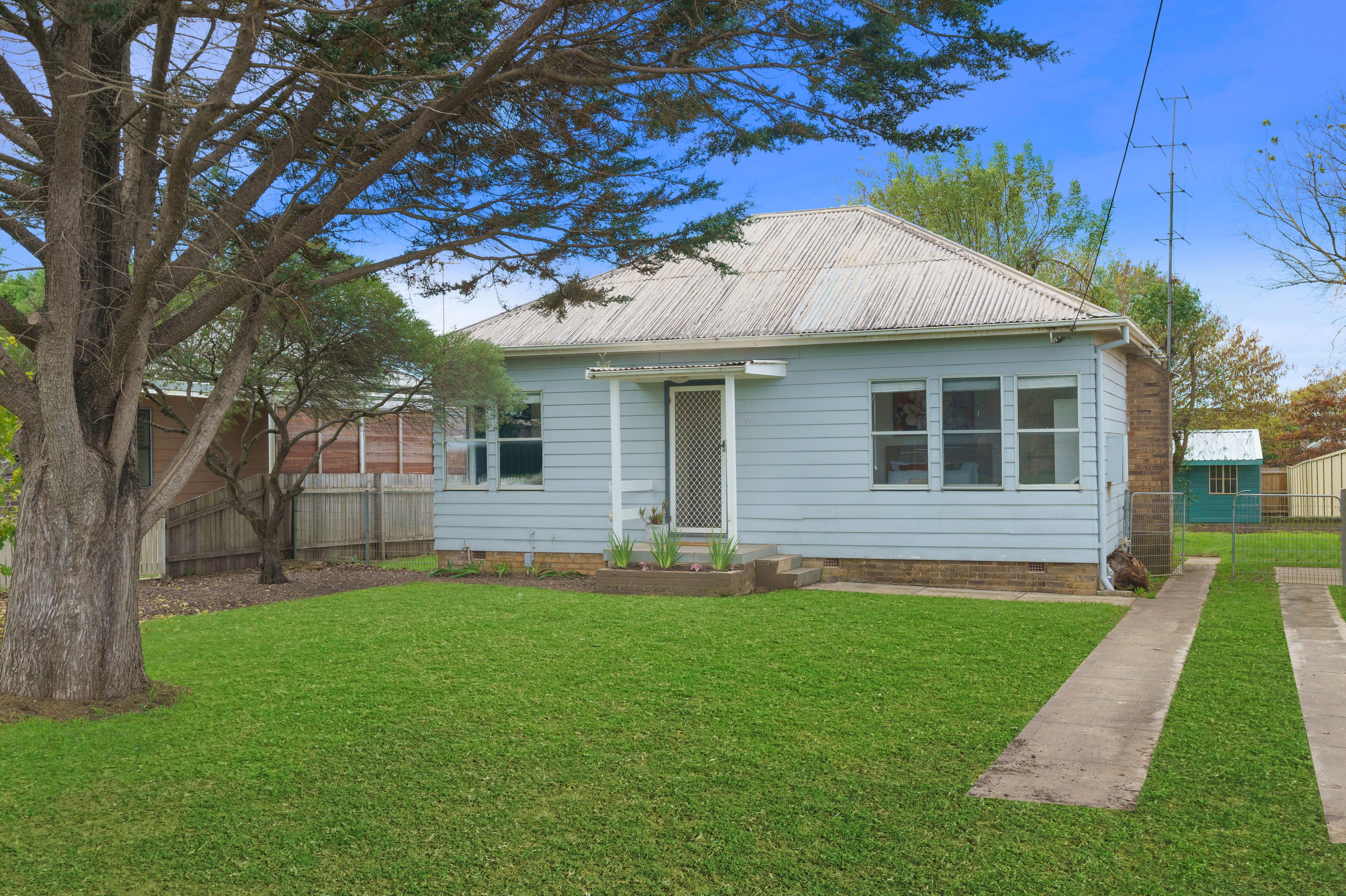 11 Melbourne Street, New Berrima NSW 2577