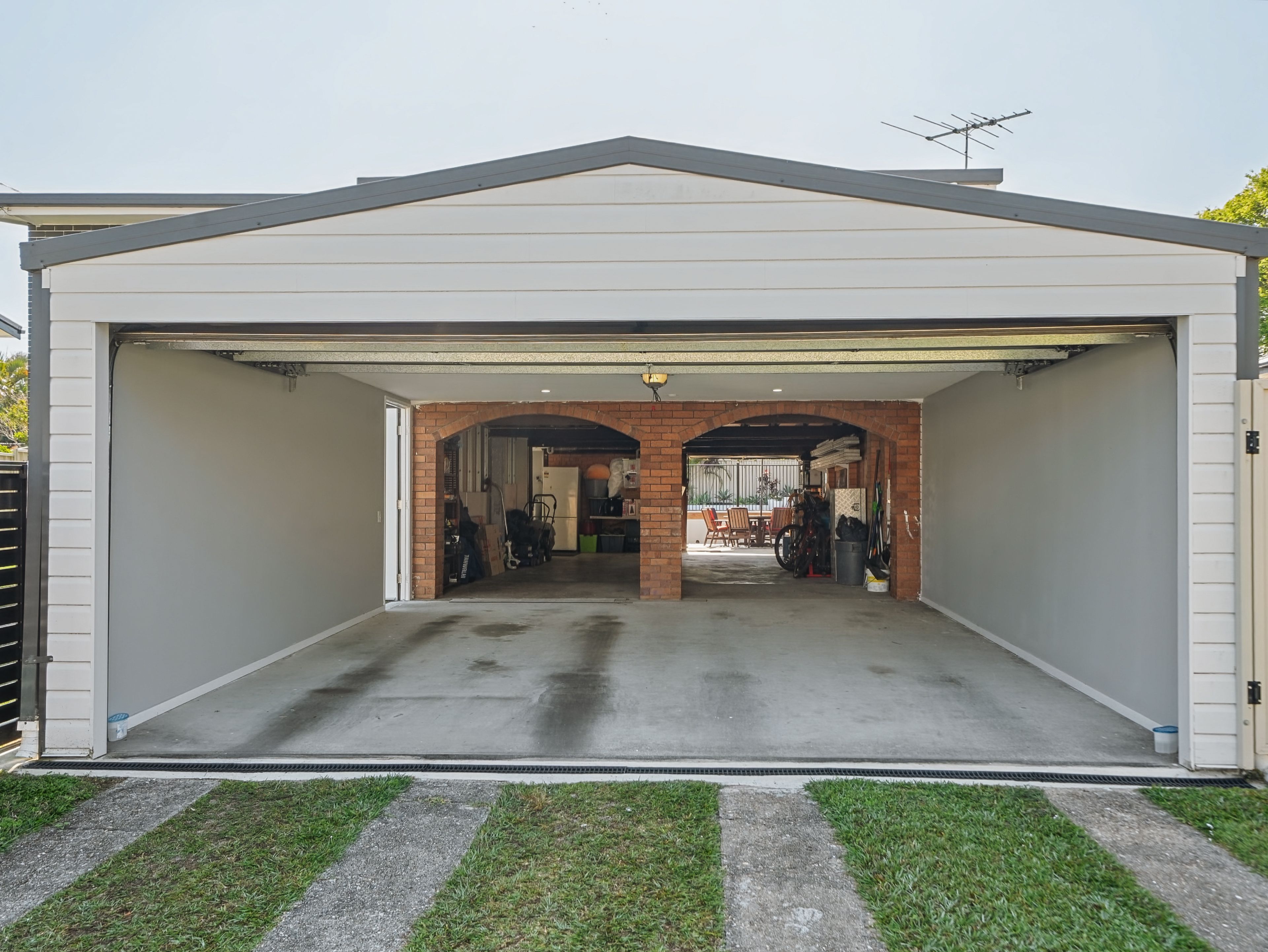 11 Apex Avenue — photo 4 of 27