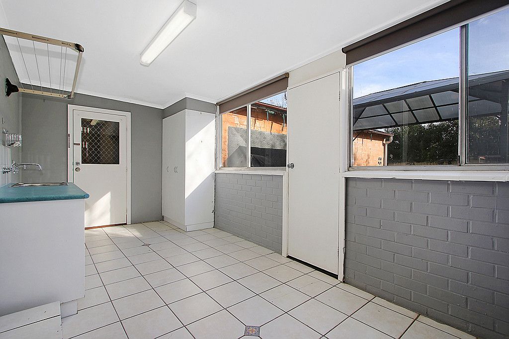 1047 Koonwarra Street — photo 9 of 13