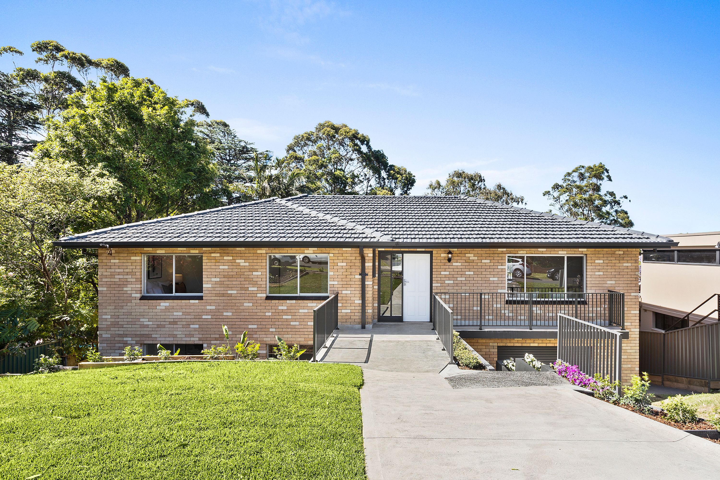8 Bellebrae Avenue, Mount Ousley NSW 2519