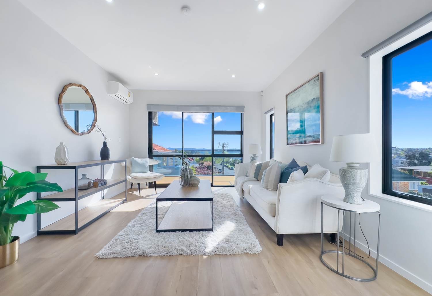 13/1B Egremont Street, Belmont, North Shore City