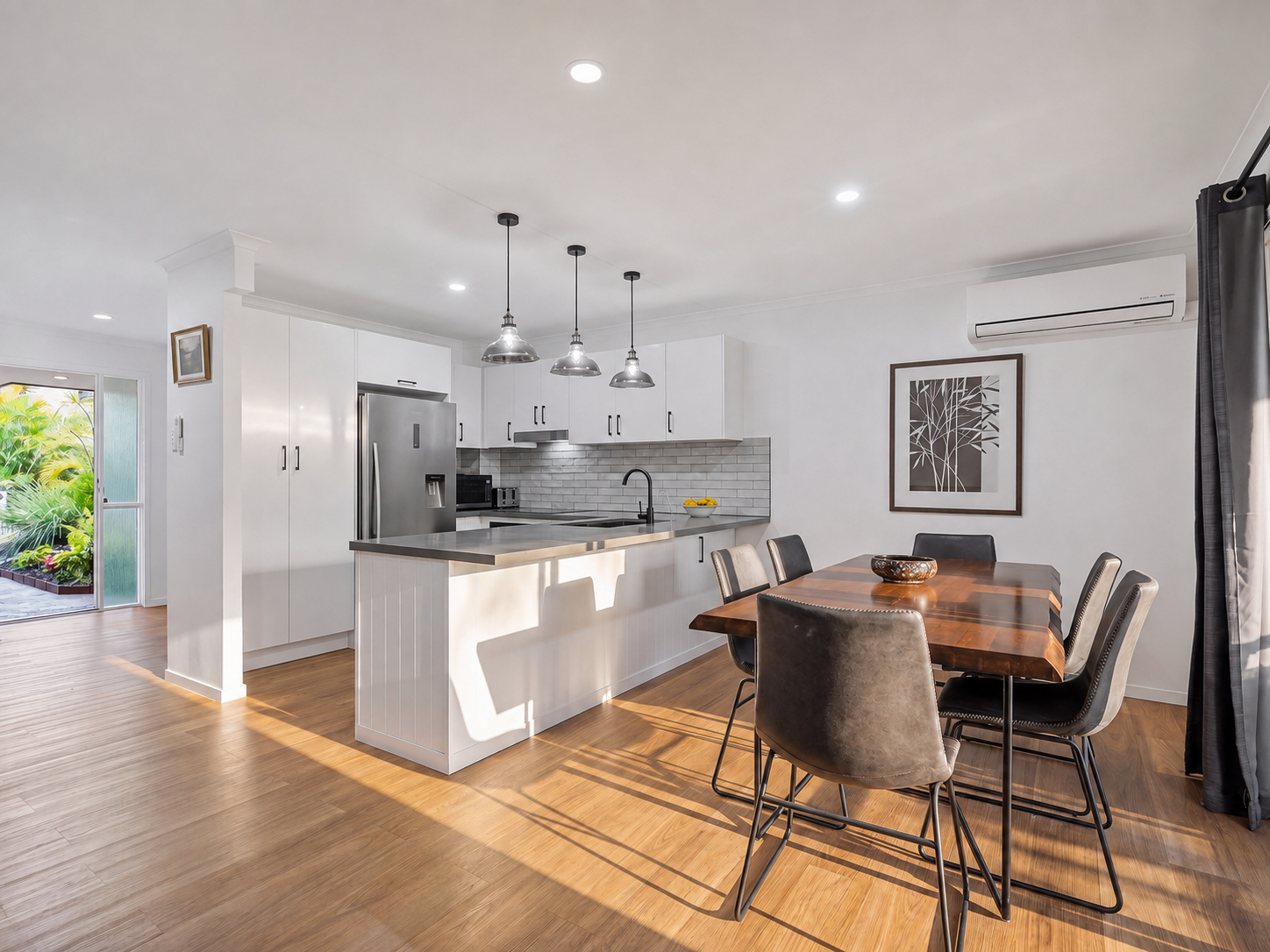 13/102 Alexander Drive, Highland Park, QLD 4211