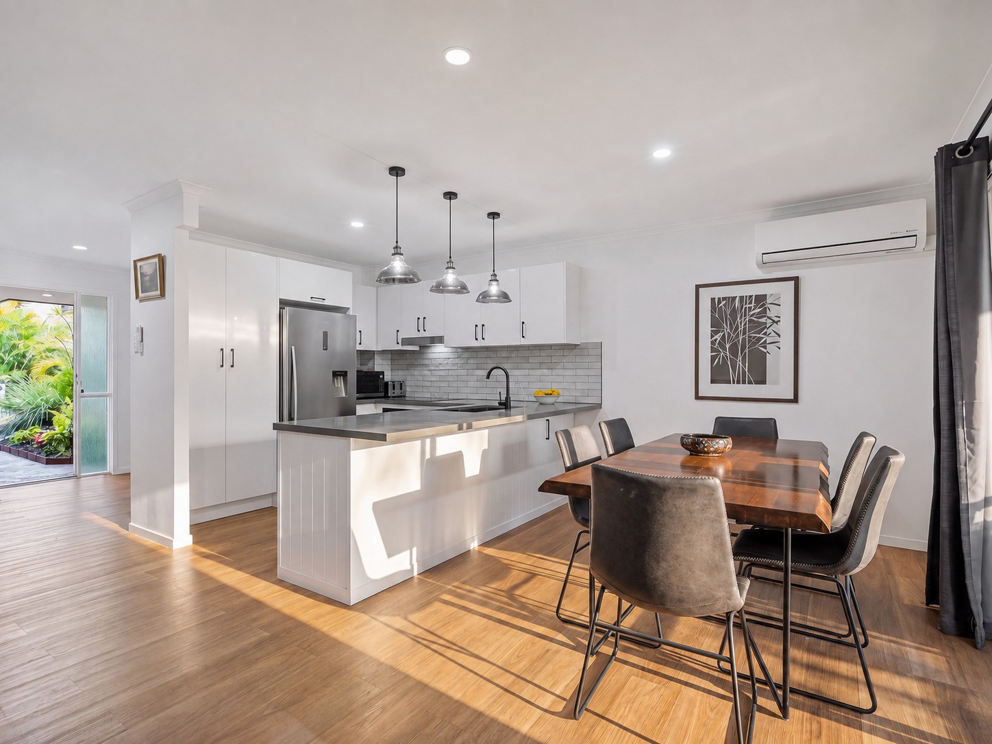 13/102 Alexander Drive, Highland Park, QLD 4211