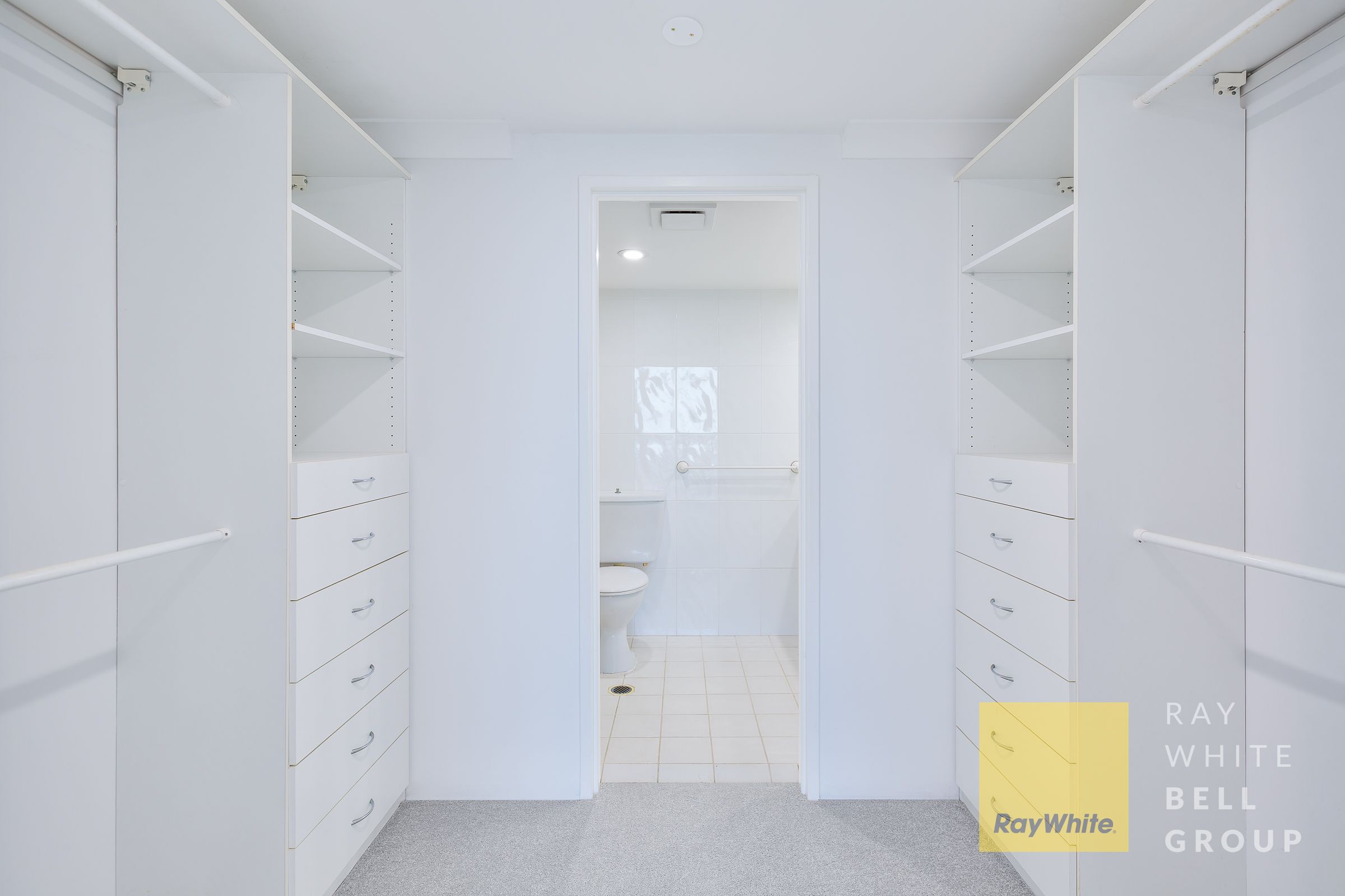 63/18 Commodore Drive — photo 11 of 26