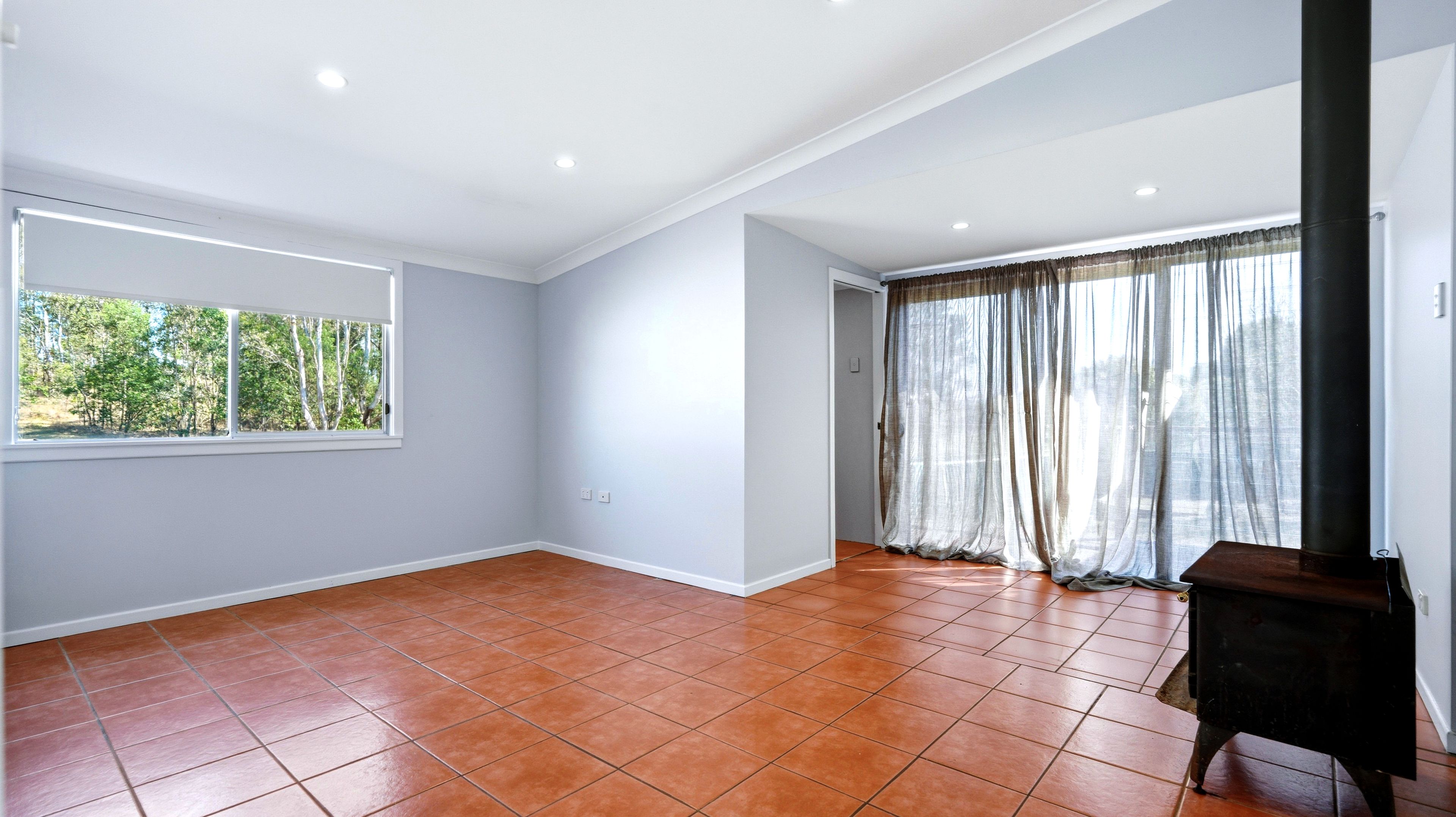 16 Ellen Street — photo 12 of 24