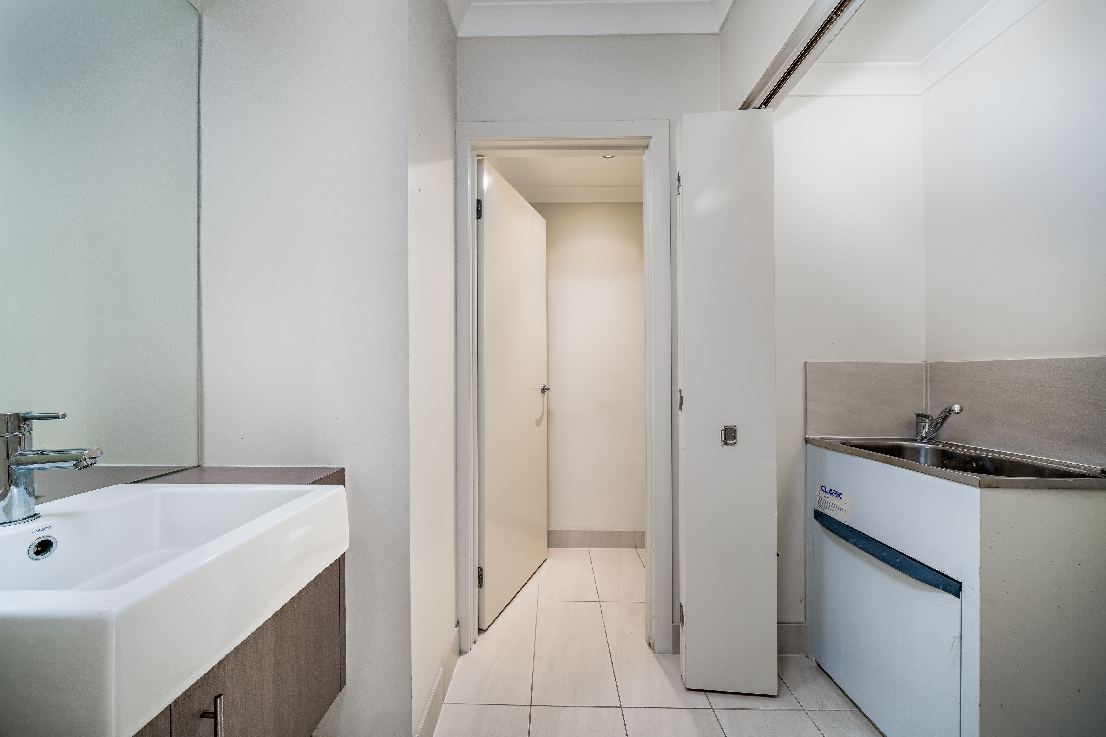 76 Mannavue Boulevard — photo 13 of 17