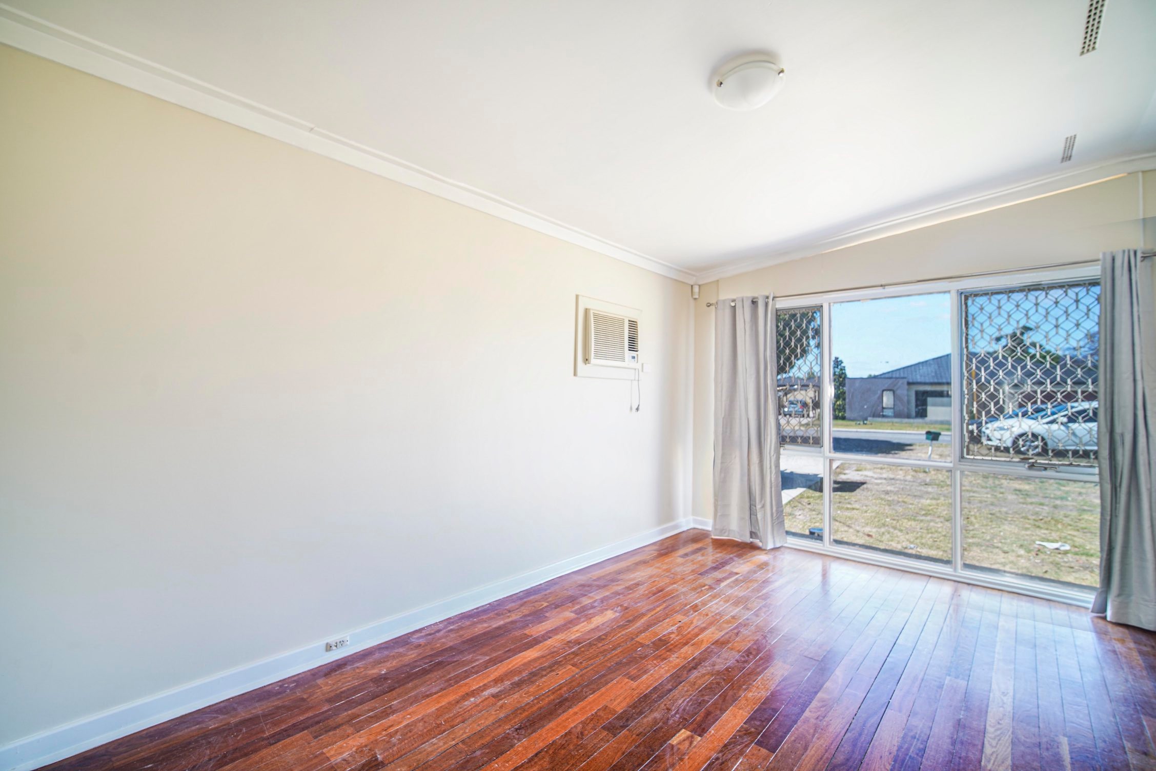 272b Belgravia Street, Cloverdale, WA 6105