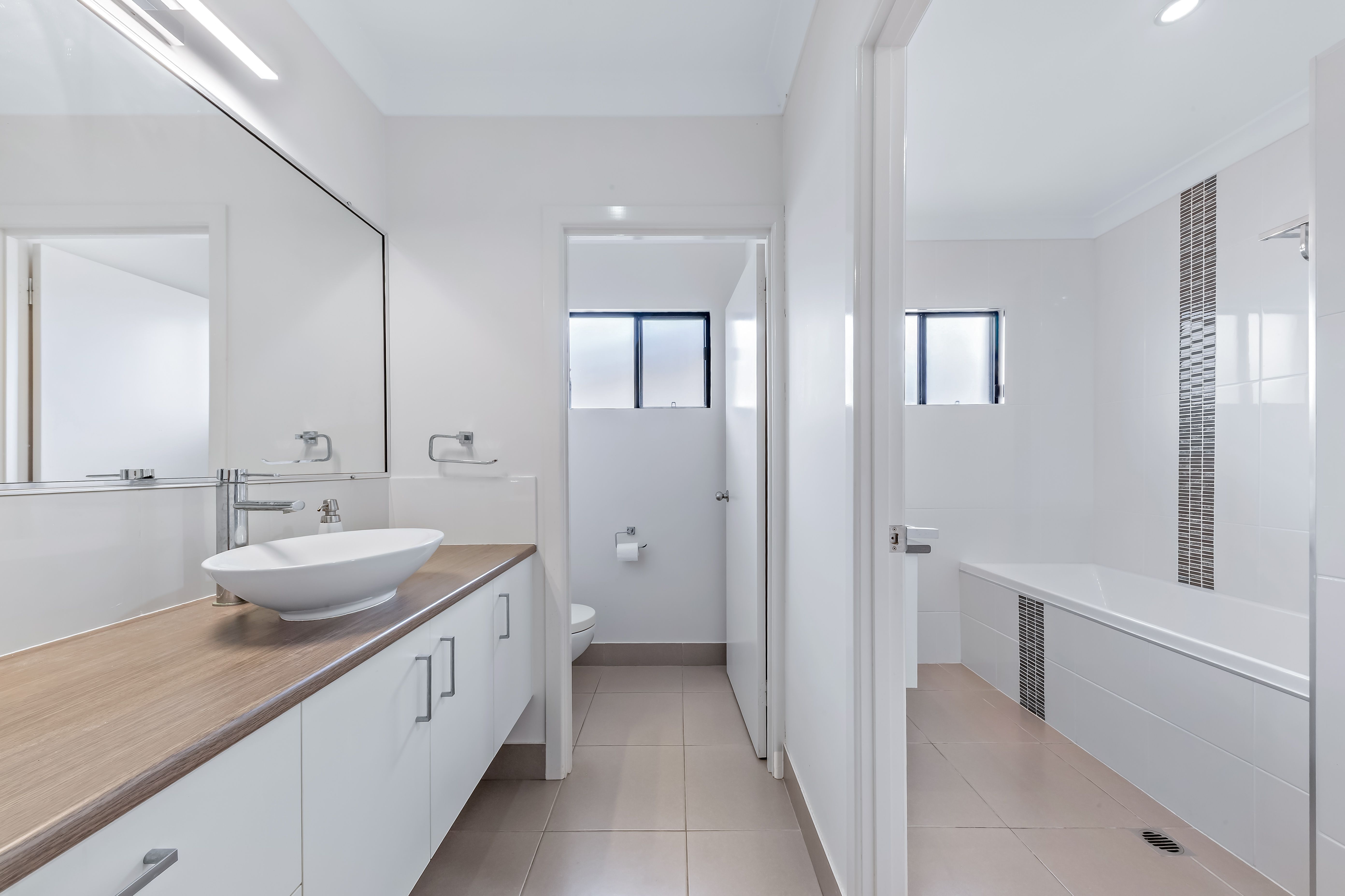 7 Beames Crescent — photo 14 of 19