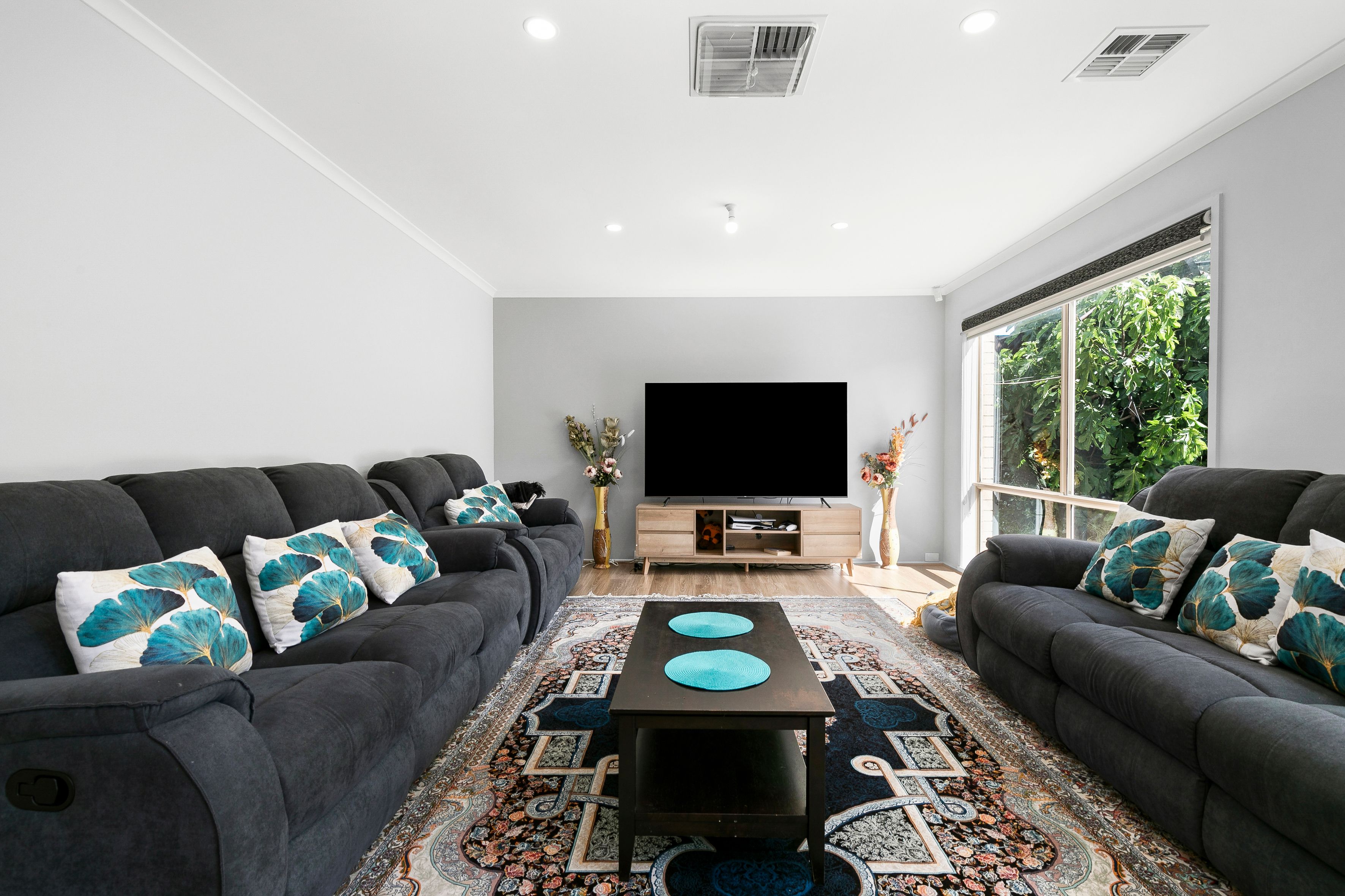 39 Cambridge Crescent, Roxburgh Park, VIC 3064