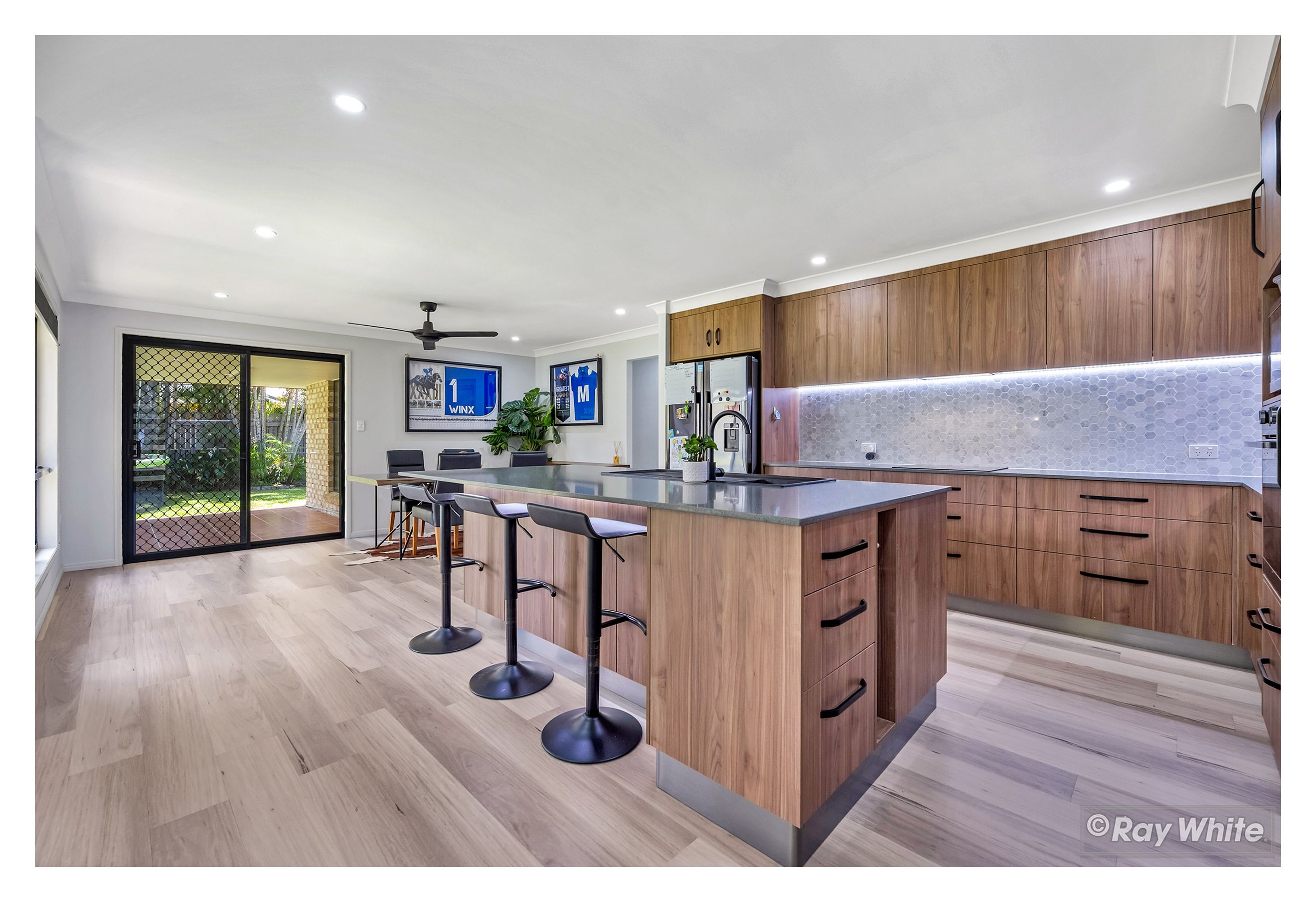 15 Danker Court, Norman Gardens, QLD 4701