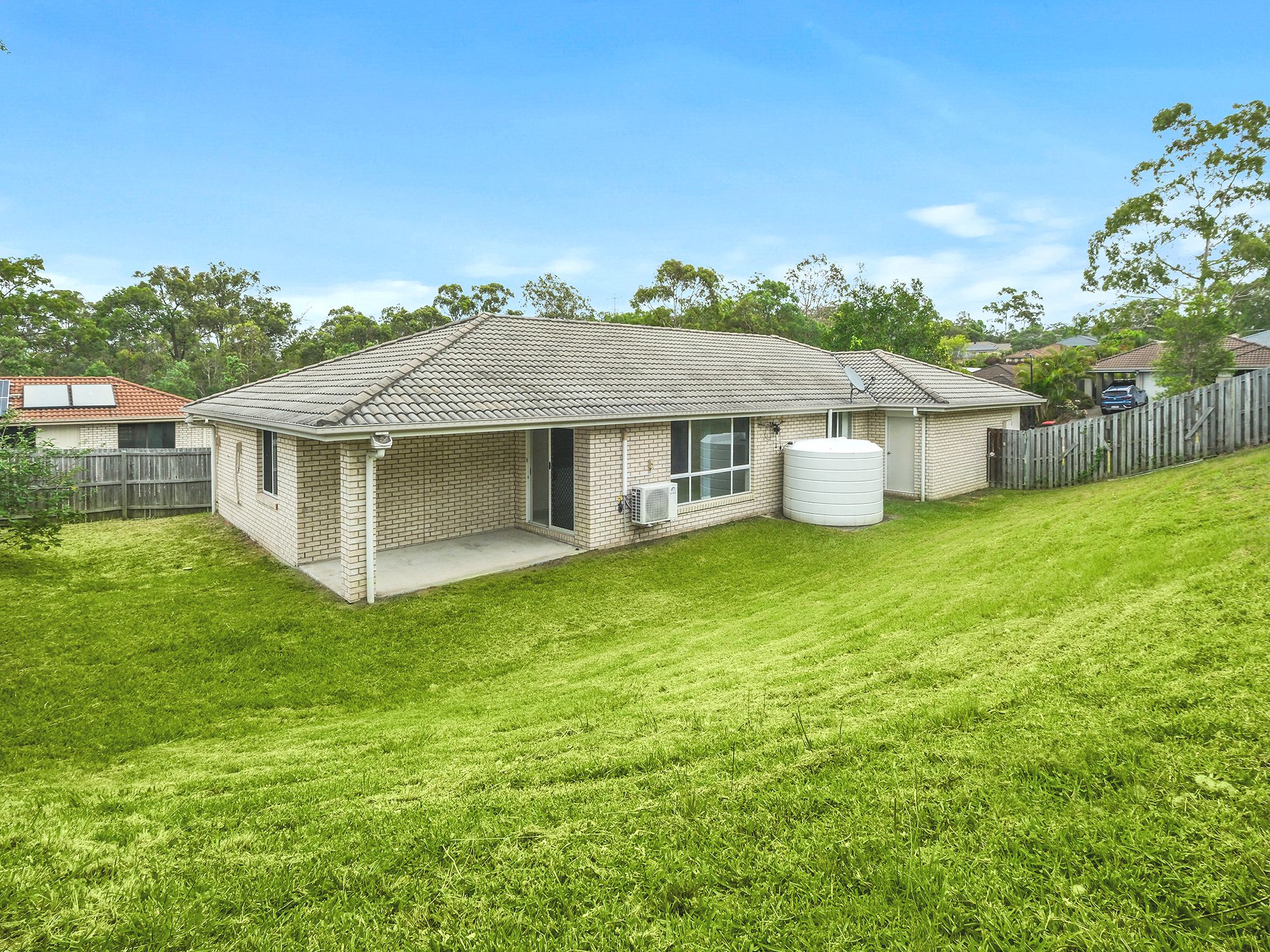 18 Steelwood Street, Heathwood, QLD 4110