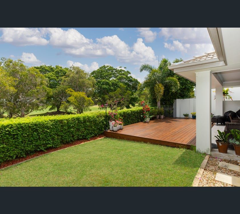 9114 Peter Senior Drive, Hope Island, QLD 4212