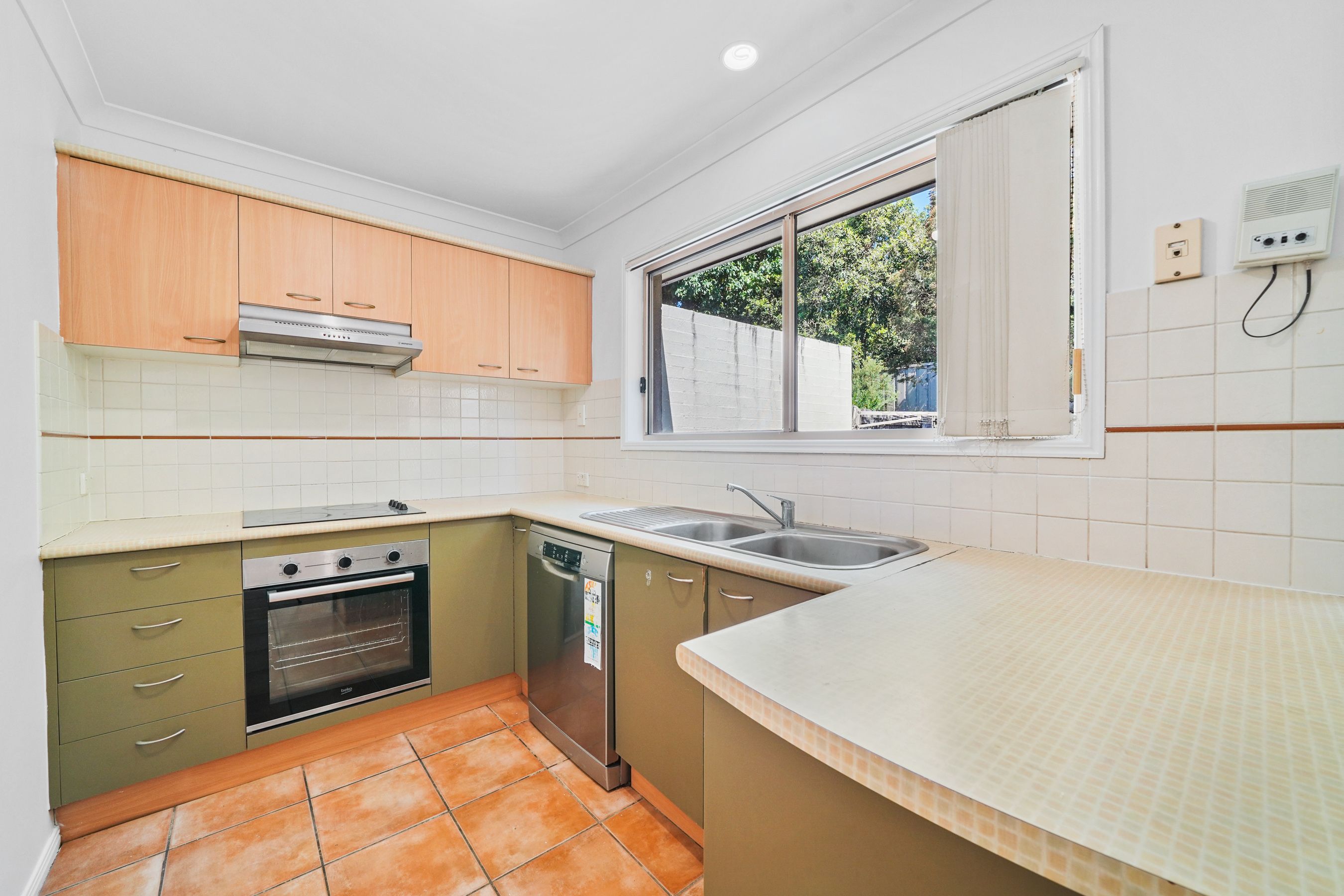 23/25 Buckingham Place — photo 7 of 19