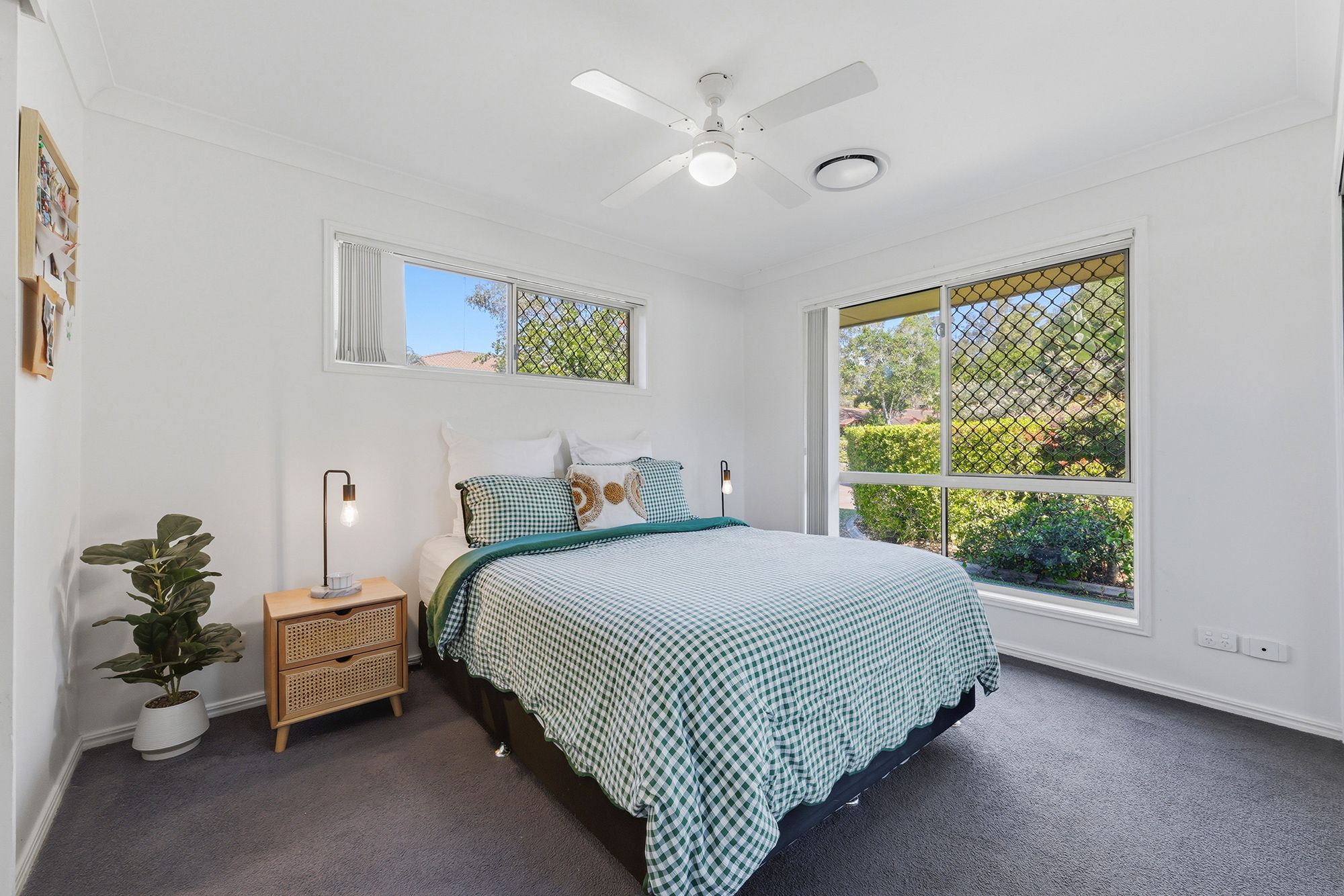 20/1 Bridgman Drive — photo 13 of 23