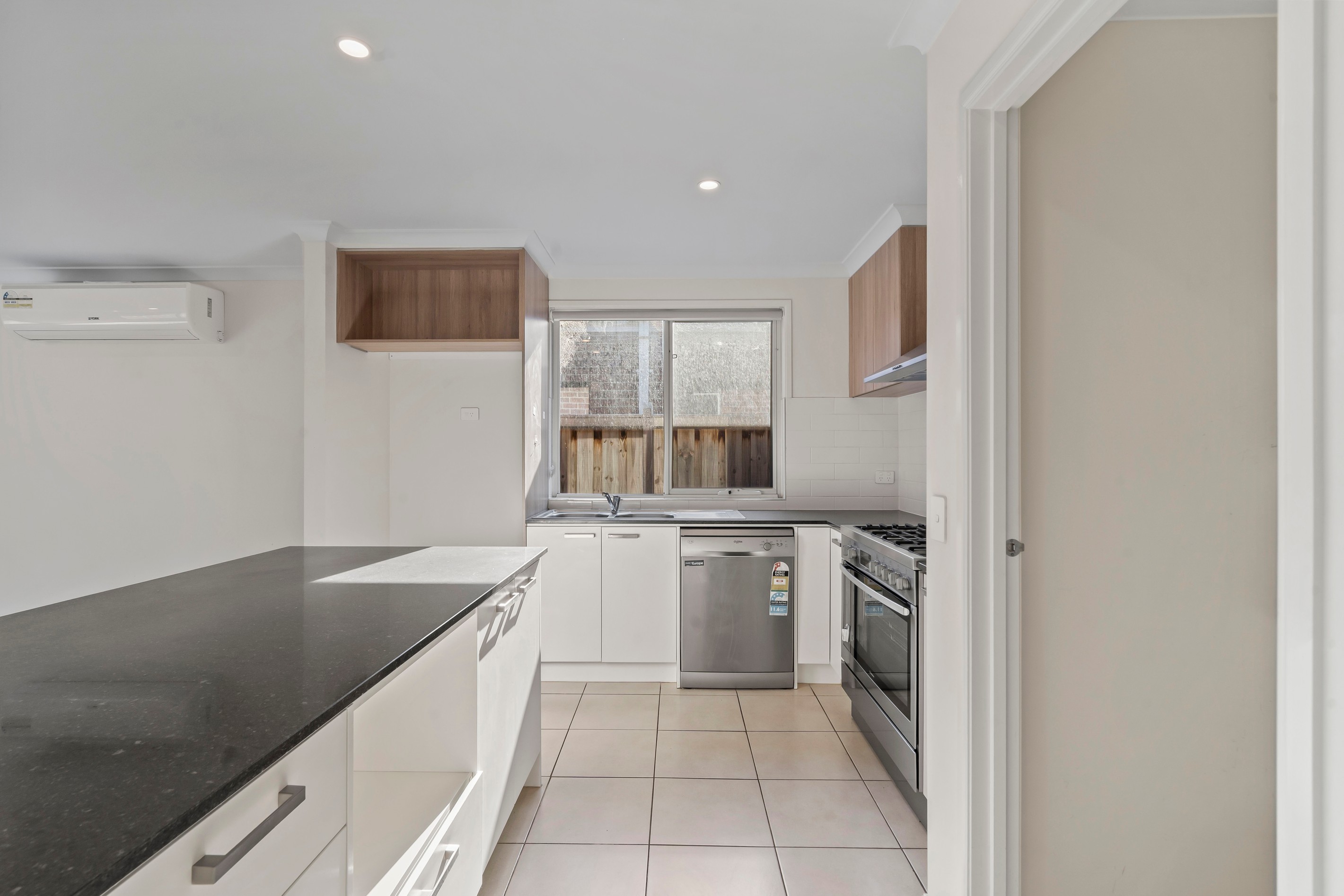 25 Thornbury Way, Williams Landing, VIC 3027