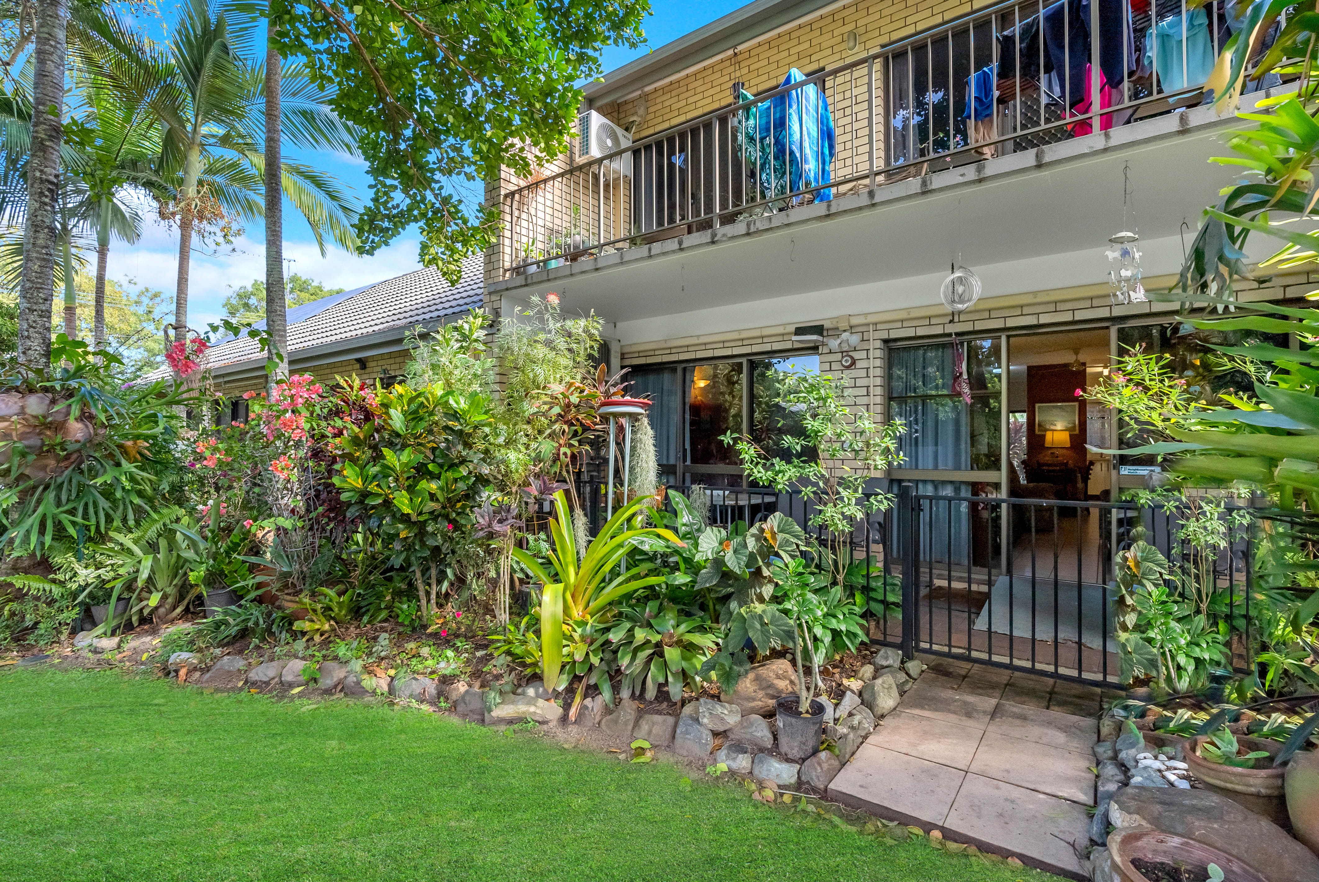 25/21-31 Poinciana Street, Holloways Beach, QLD 4878