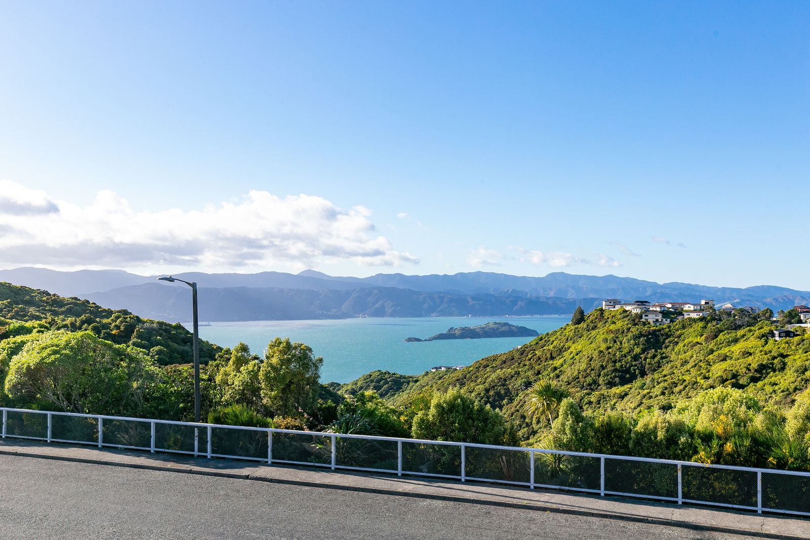 7B Ladbrooke Drive, Newlands, Wellington City