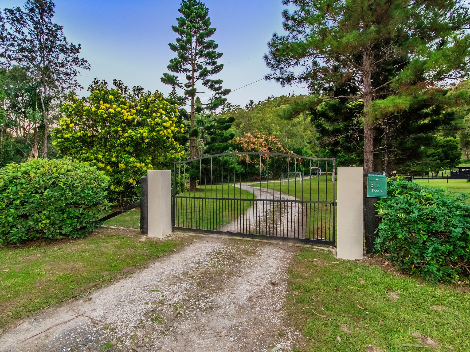 23 Gladrose Crescent, Wongawallan, QLD 4210