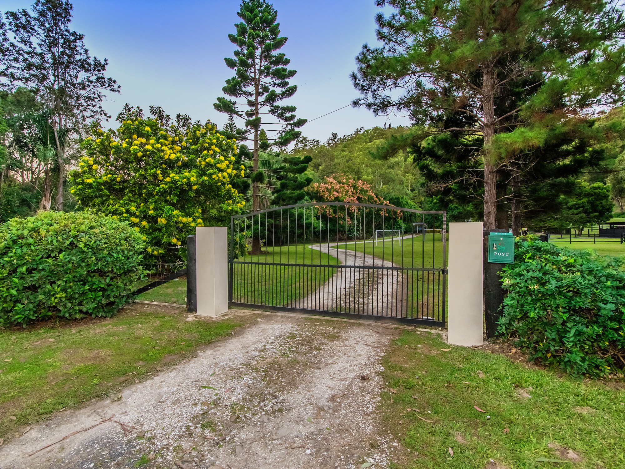 23 Gladrose Crescent, Wongawallan, QLD 4210