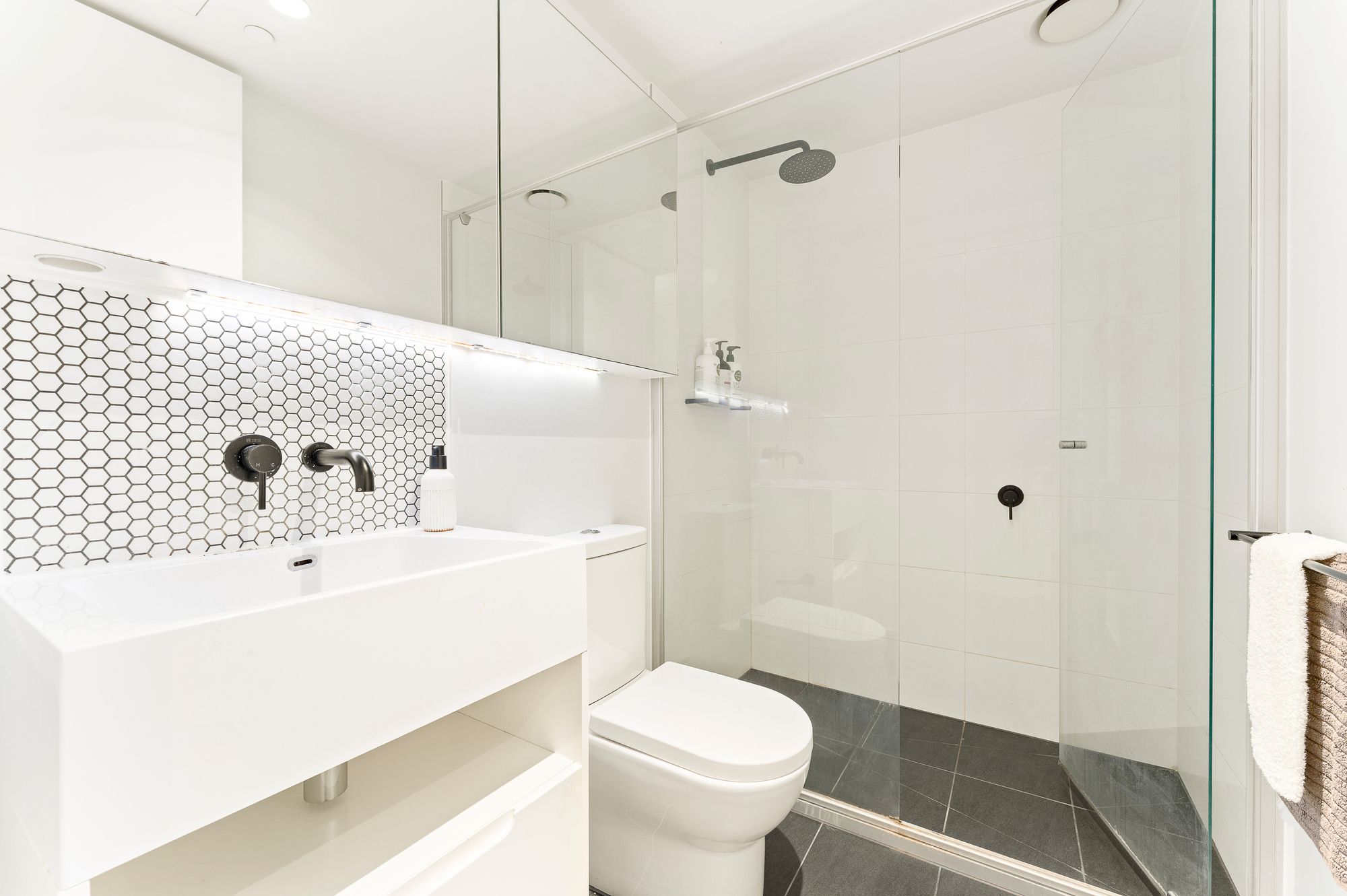 4302/442 Elizabeth Street — photo 6 of 17