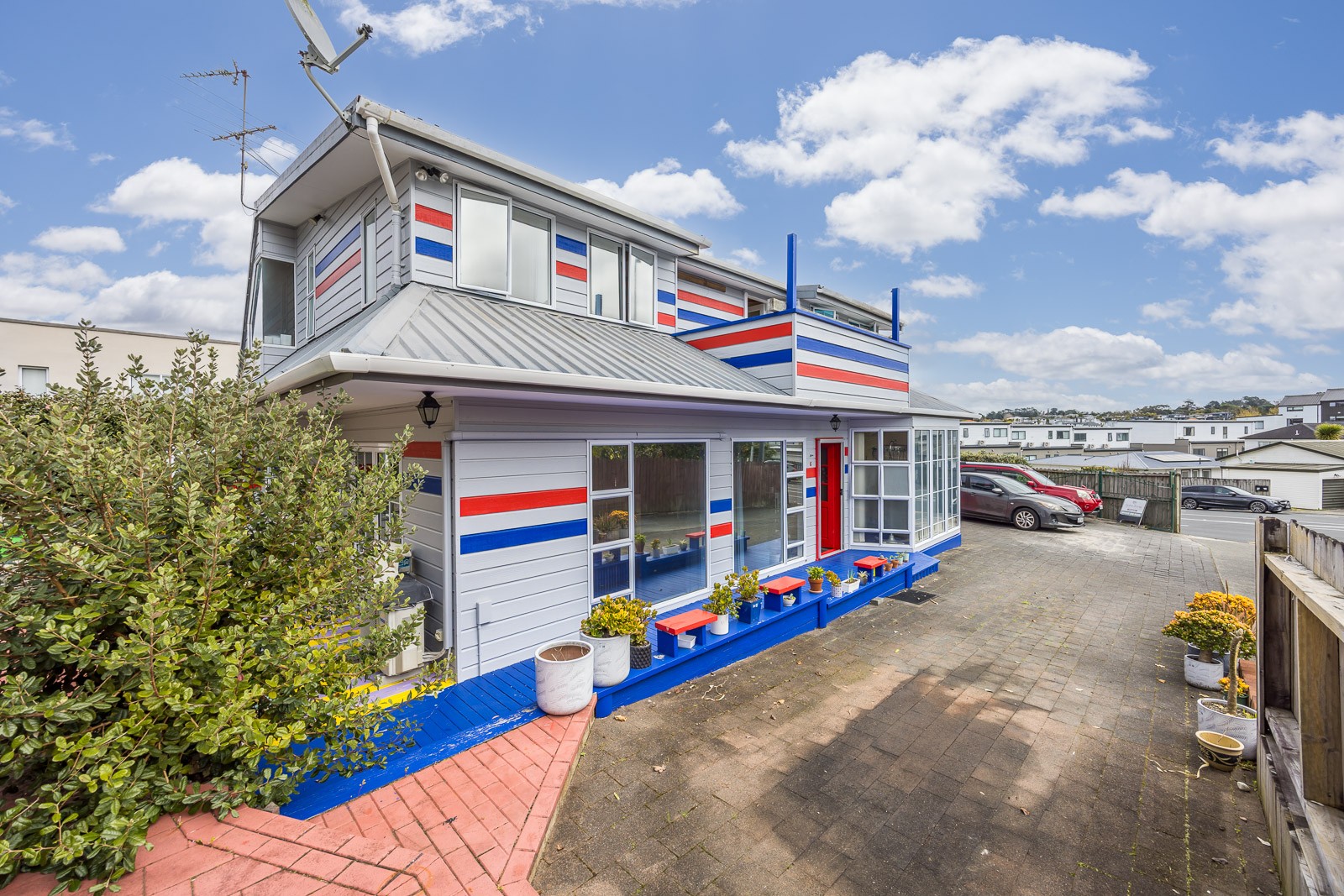 6 Oteha Valley Road, Northcross, North Shore City