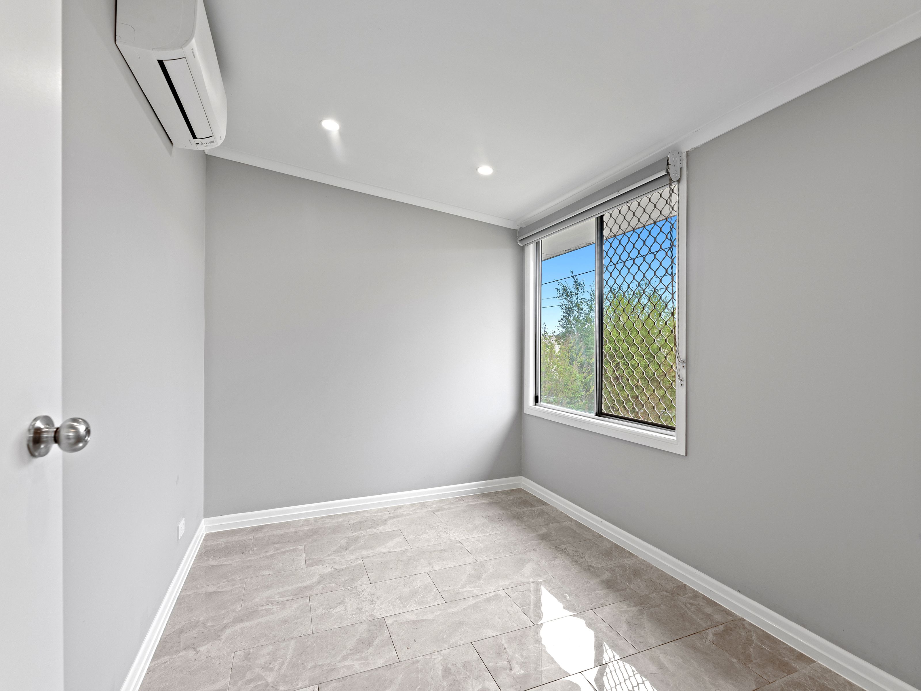 4 Slone Street — photo 7 of 20