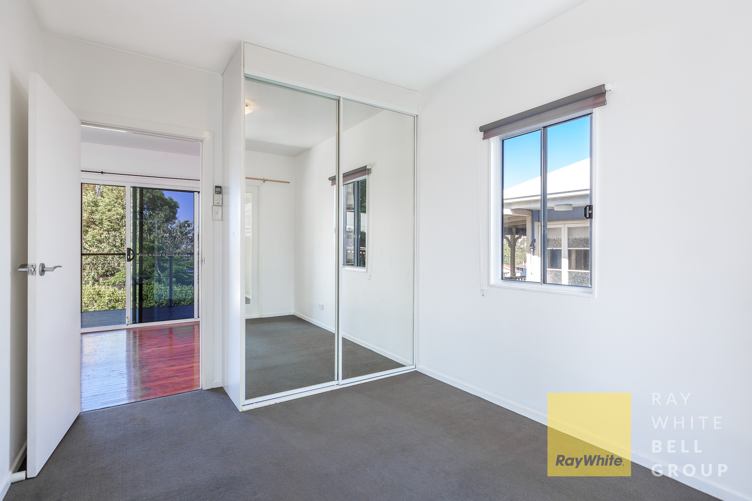 12 Deakin Avenue, Southport, QLD 4215