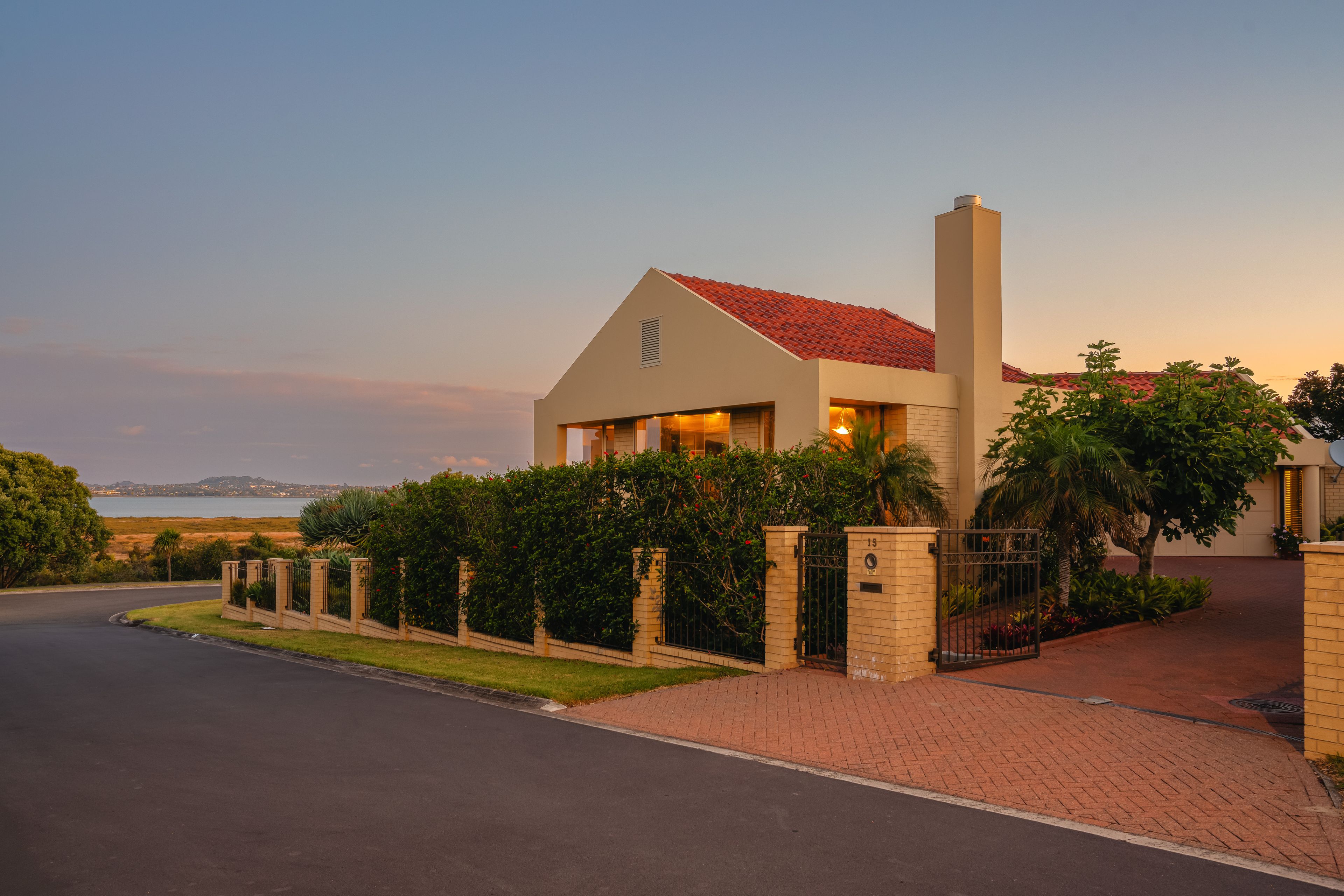 15 St Jerome Avenue, Te Atatu Peninsula, Waitakere City