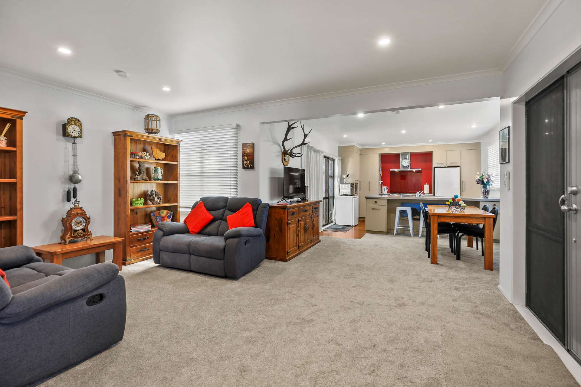 103 Mangahoe Street photo 2