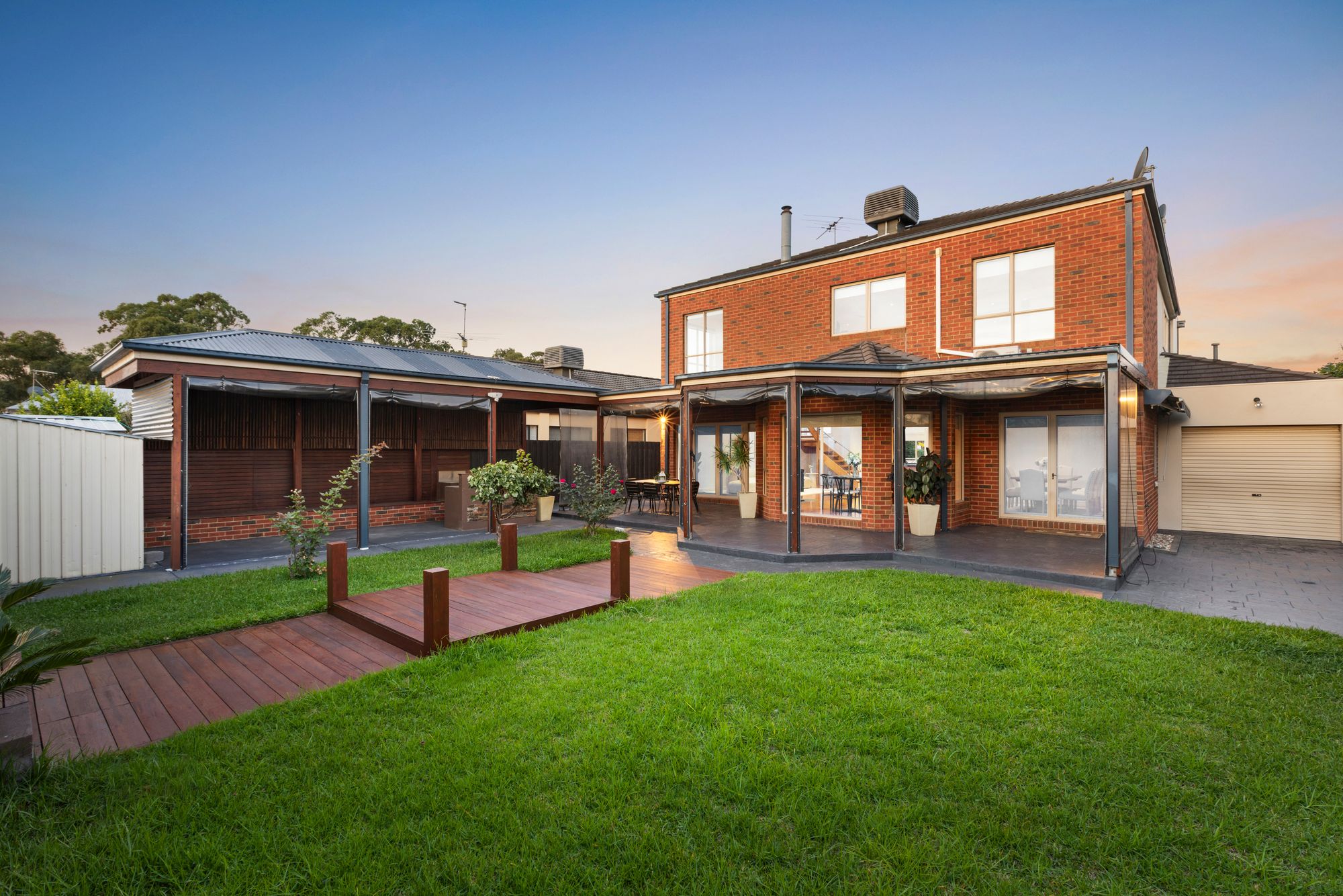 11 Williamson Close — photo 16 of 16