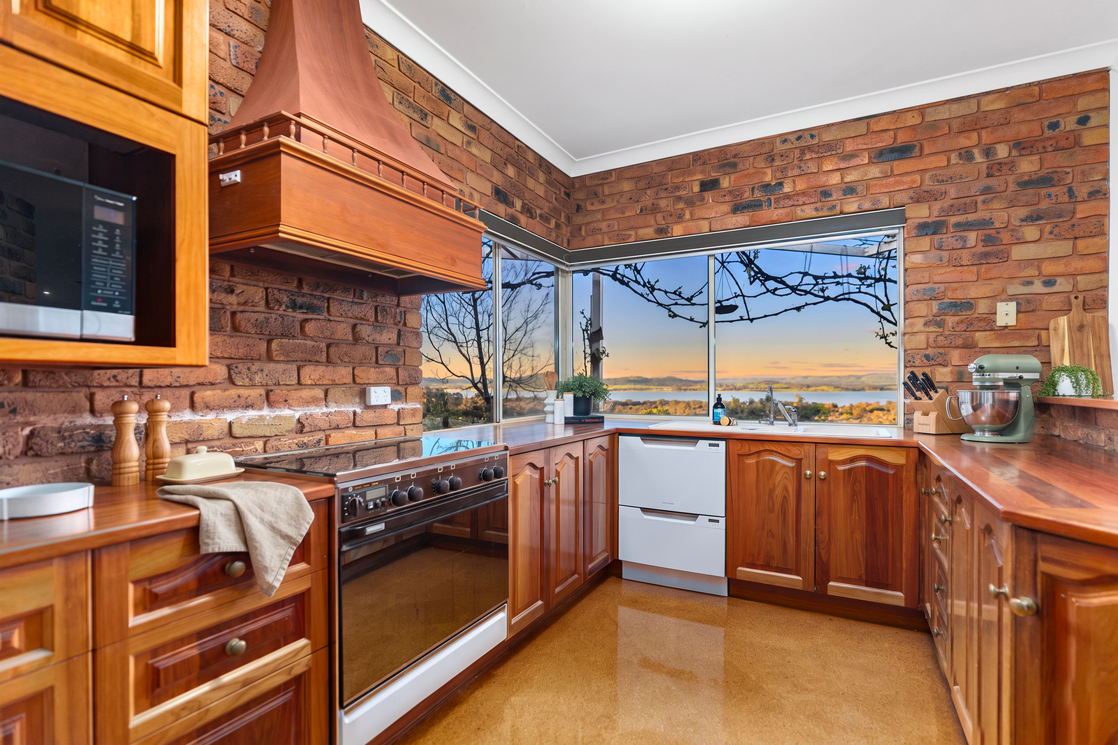 36 Meringa Road — photo 3 of 29