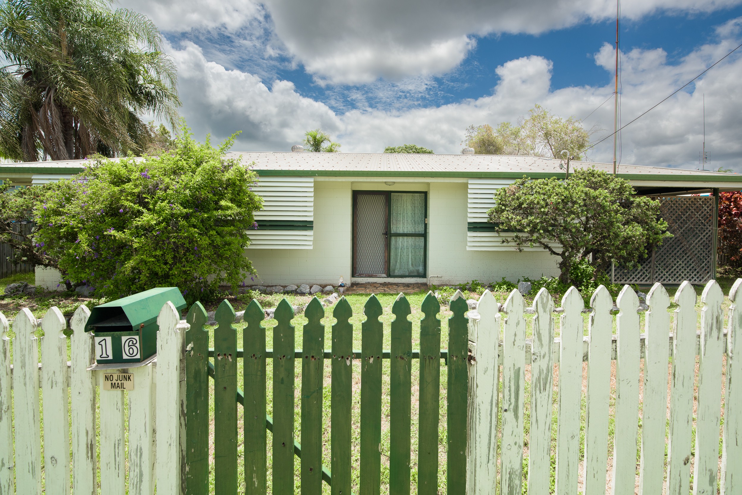 16 Polmaise Street, Boyne Island, QLD 4680