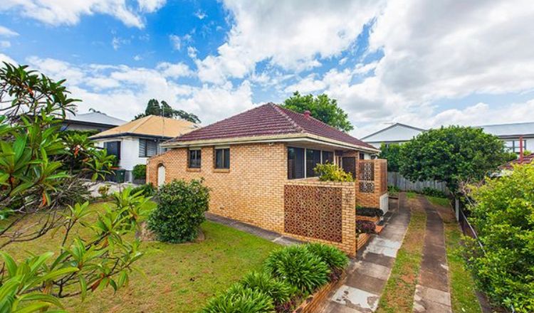 174 Edinburgh Castle Road, Wavell Heights, QLD 4012