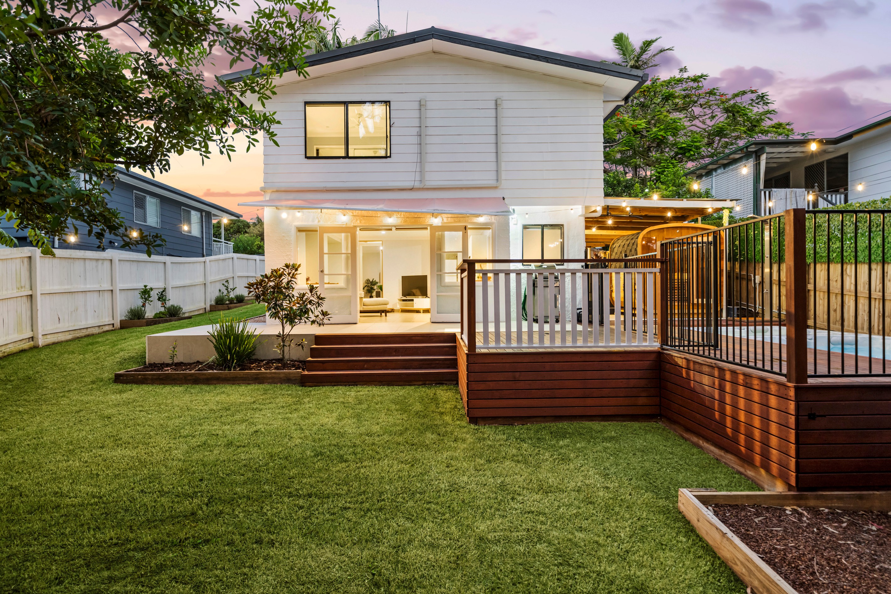 13 Warana Avenue, Southport, QLD 4215