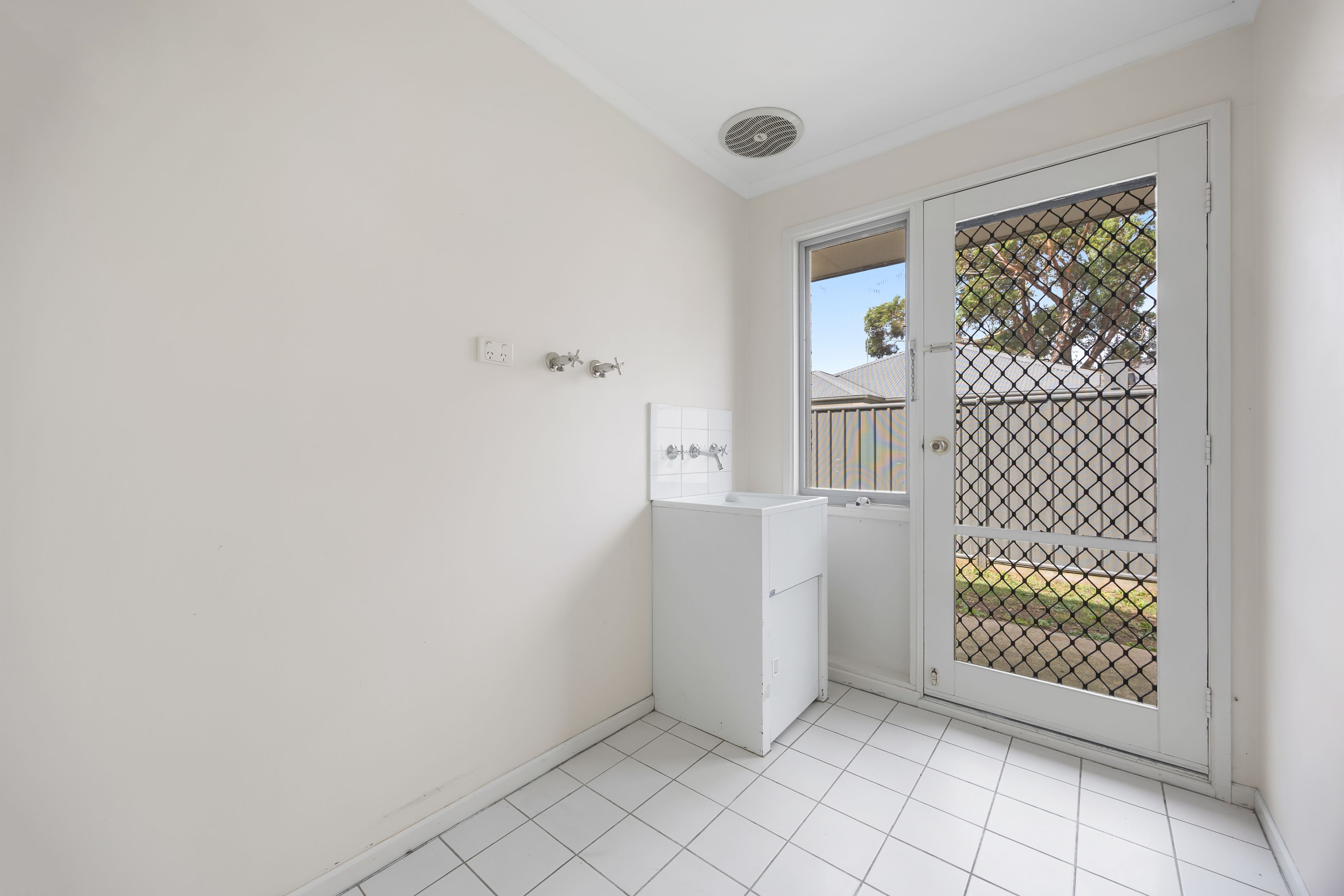 311 Palmerston Street — photo 14 of 18