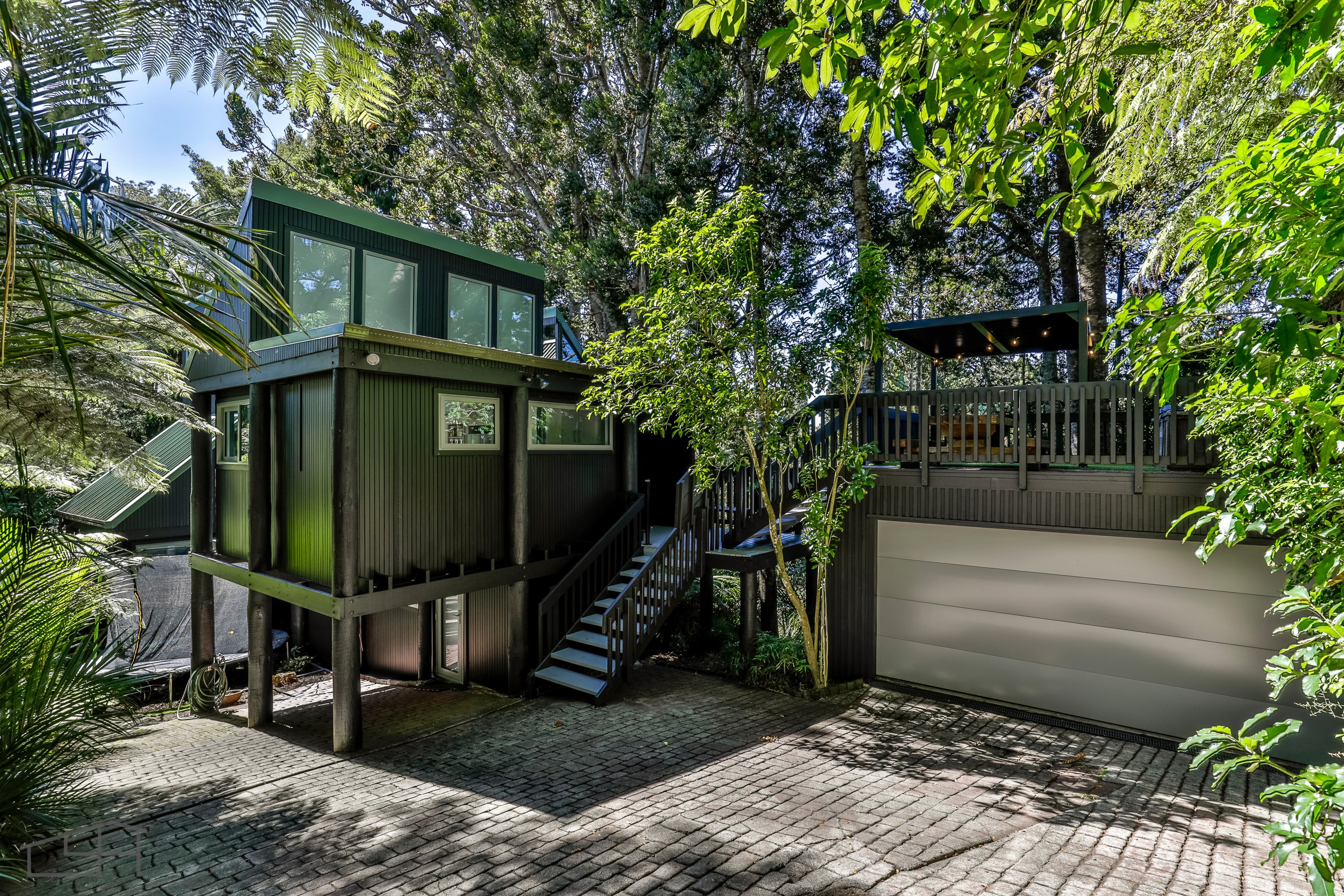 334 Huia Road, Titirangi, Waitakere City