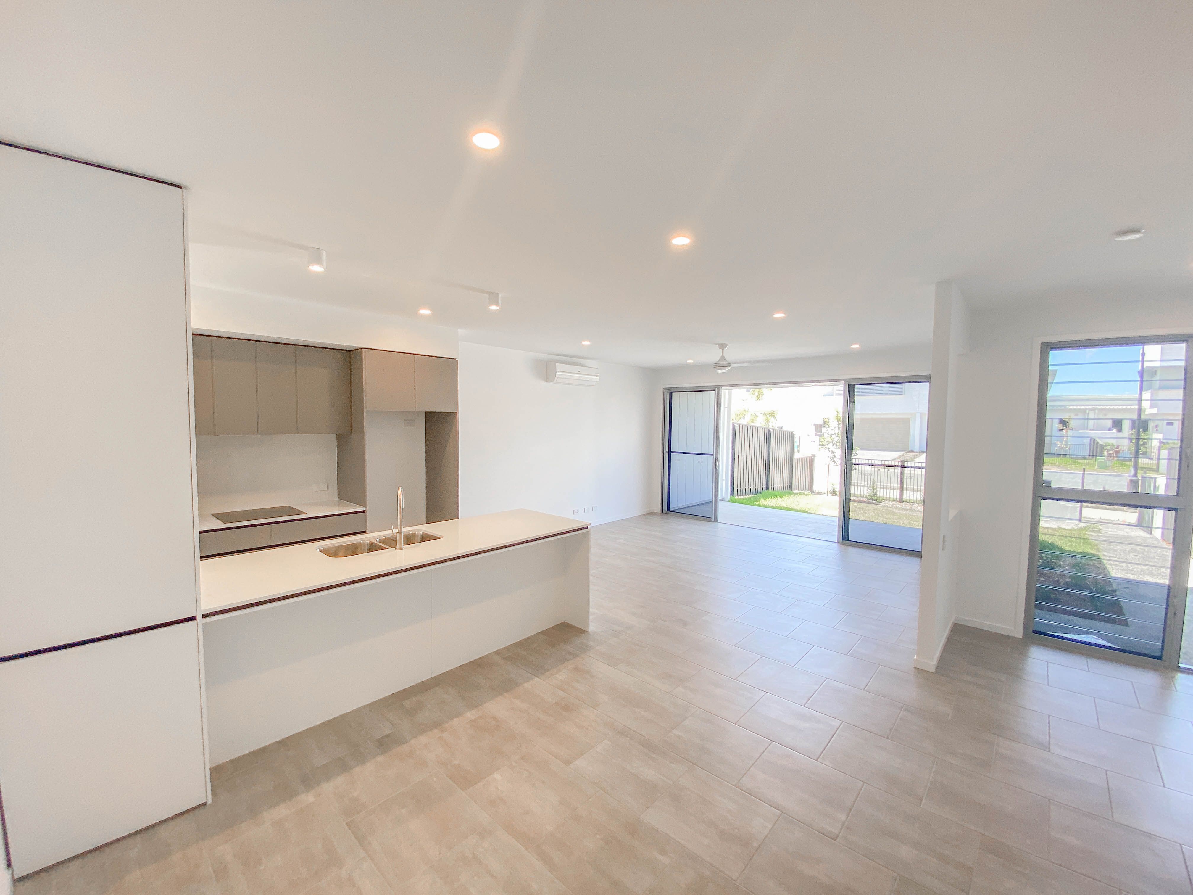 5 Captain Avenue, Newport, QLD 4020