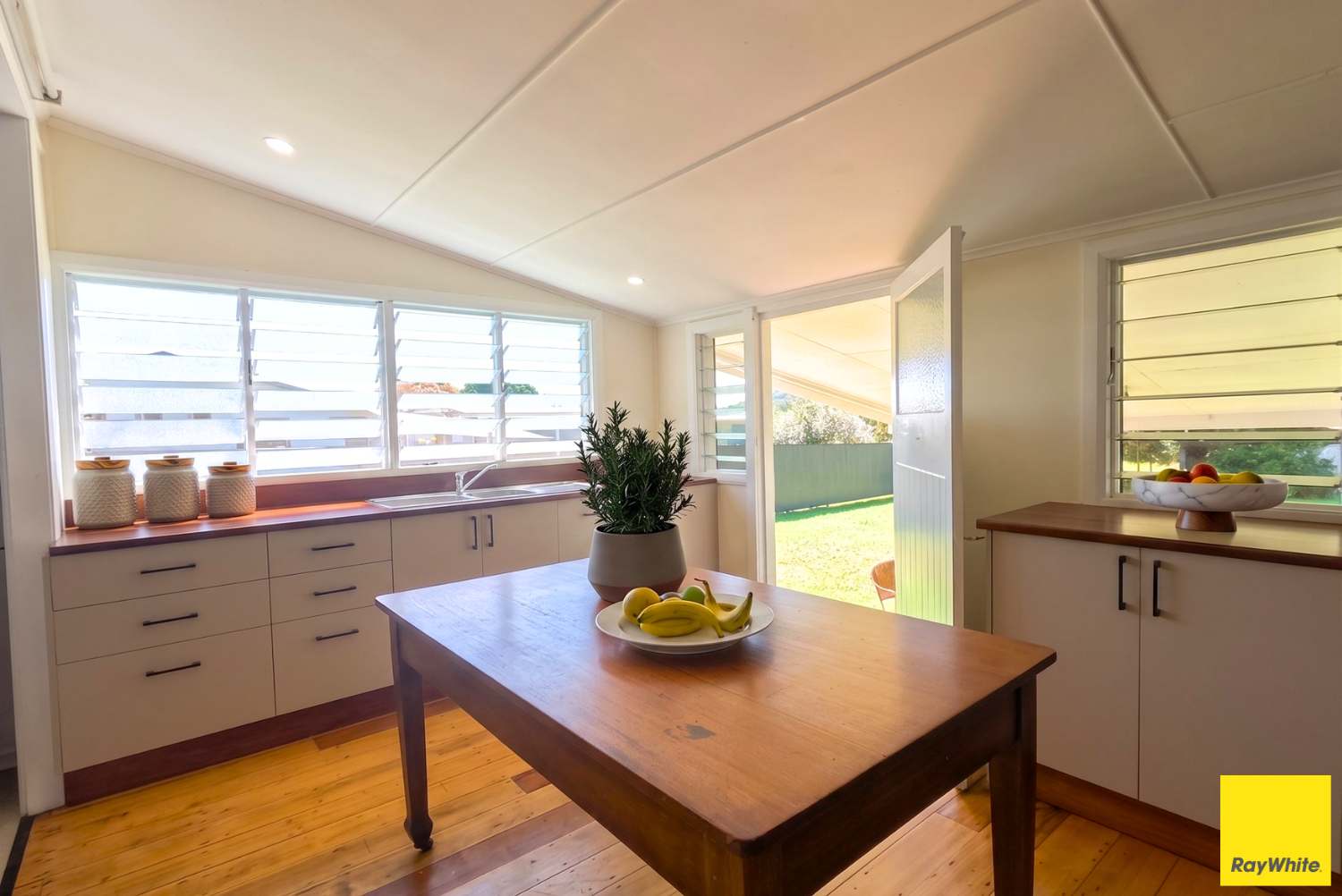 76 Johanna Road — photo 15 of 23