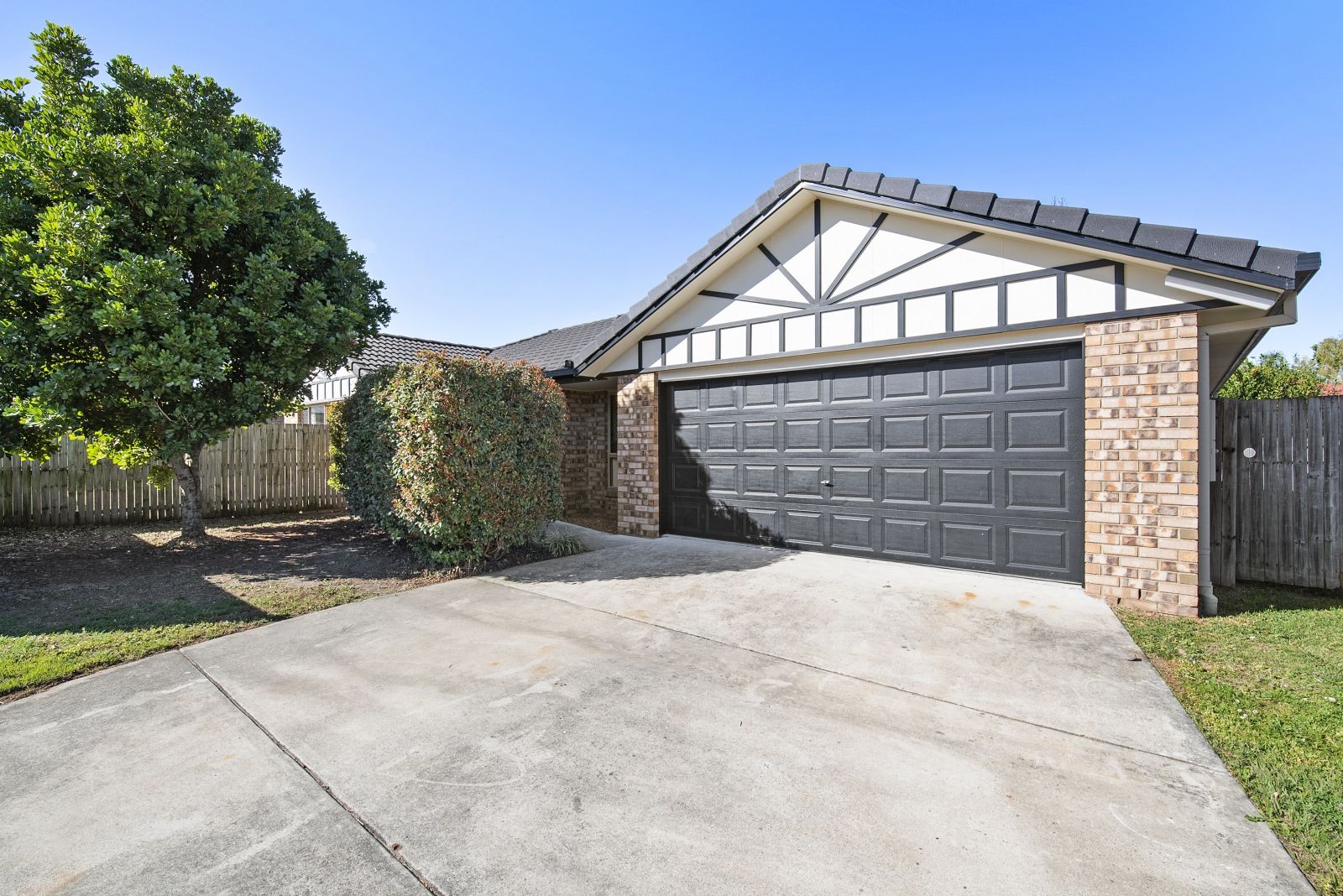 6 Hoddle Court, Rothwell, QLD 4022