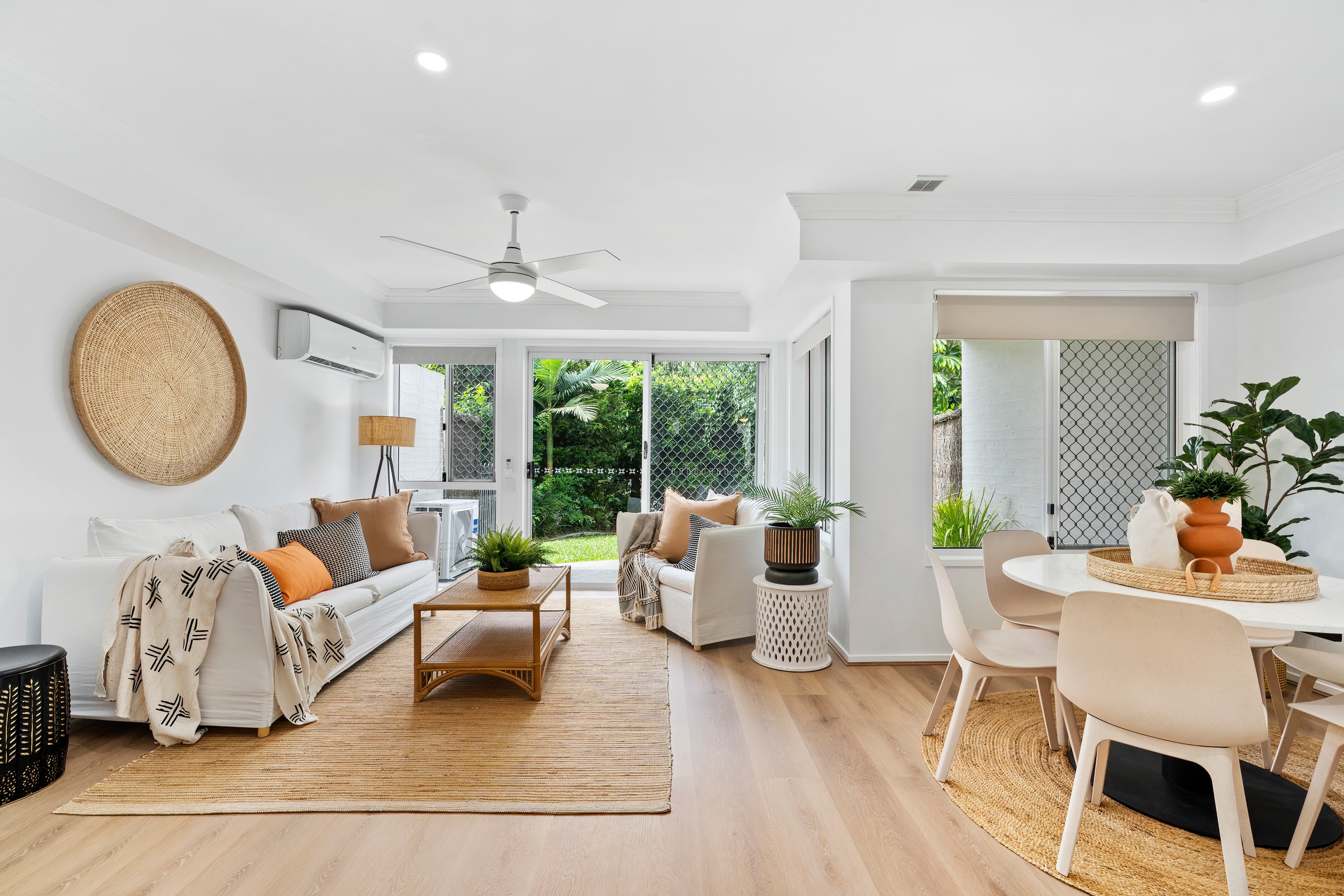 27/1 BRONBERG Court, Southport, QLD 4215
