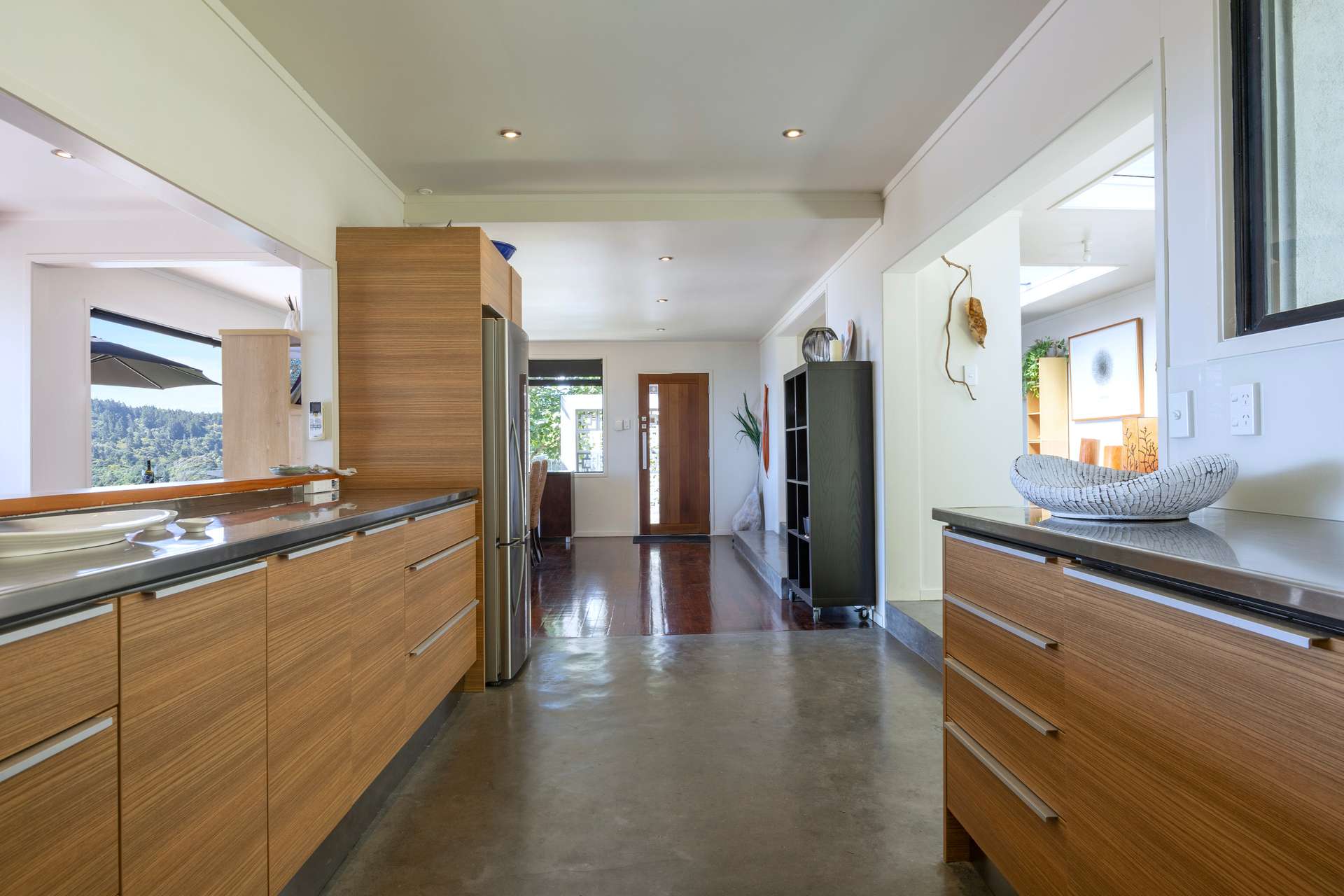 20 Piha Road photo 9