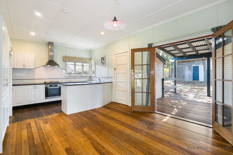 30 Haldane Street, Graceville, QLD 4075