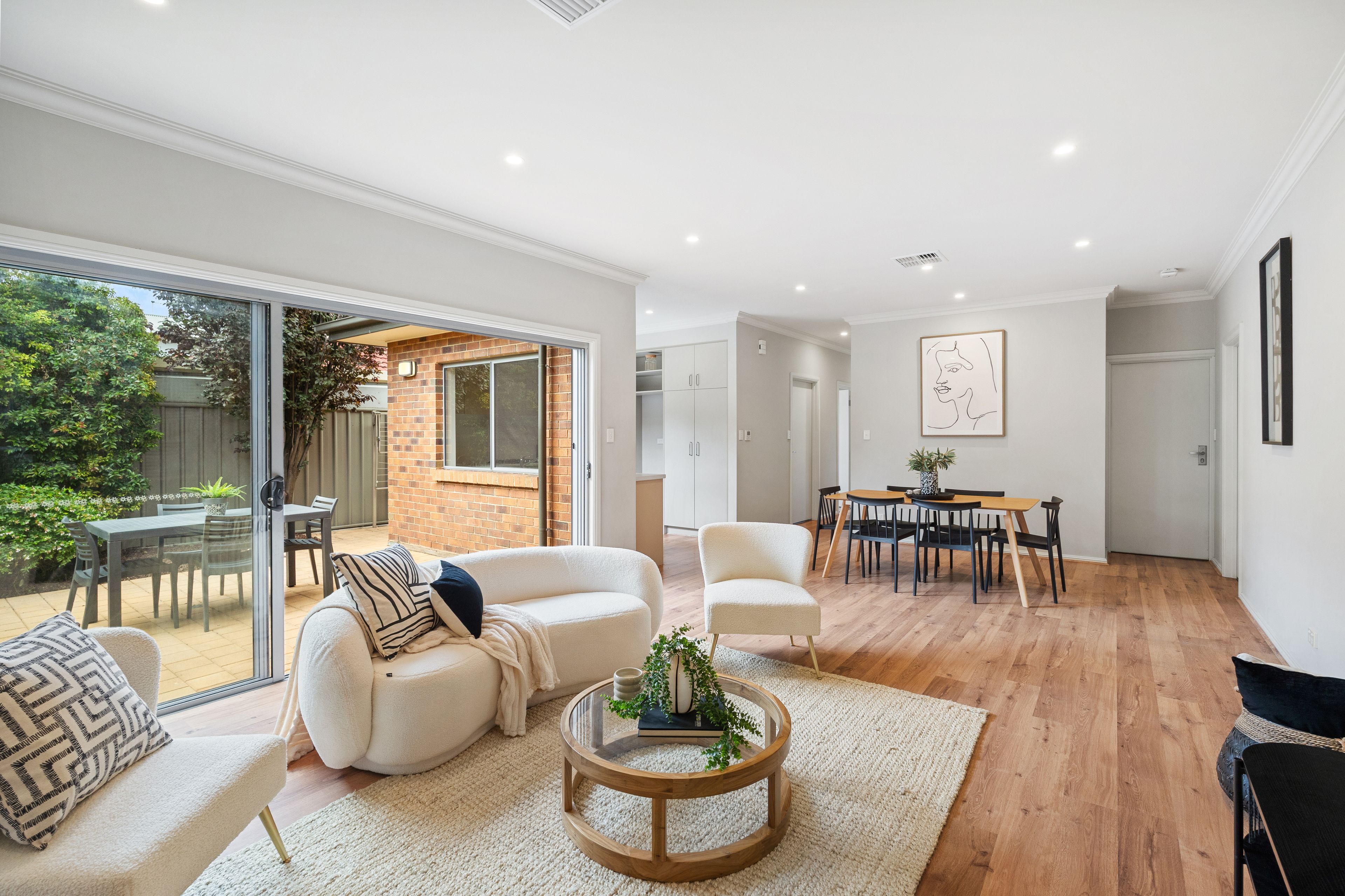 2A Jacaranda Grove, Oaklands Park, SA 5046